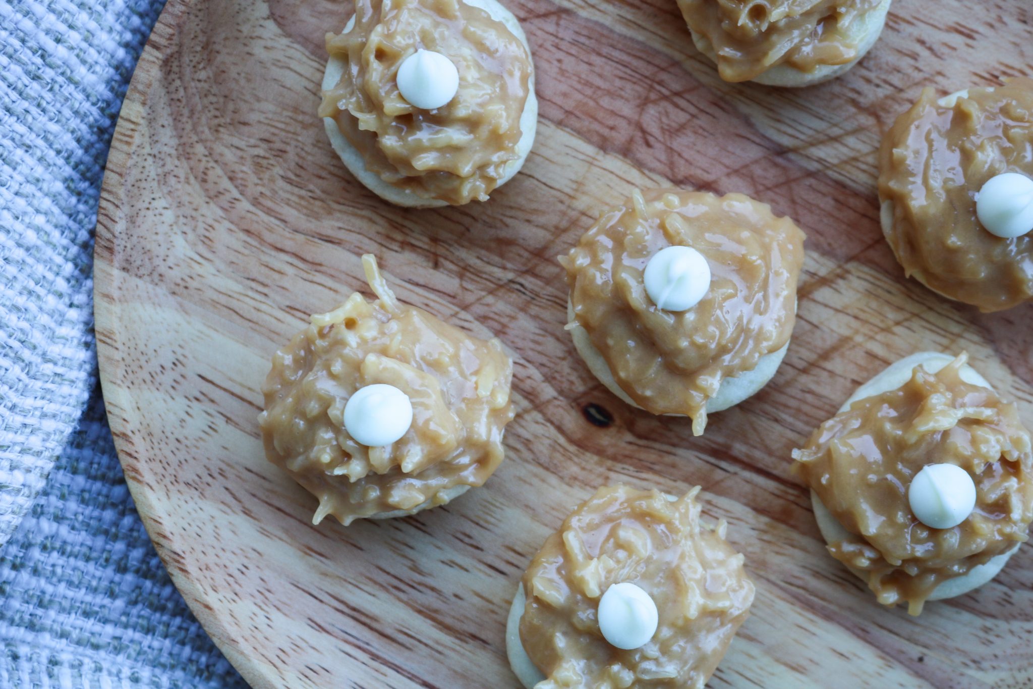 The-Hungarian-Brunette-Dulce-de-leche-coco-cookies-recipe-2-of-9.jpg