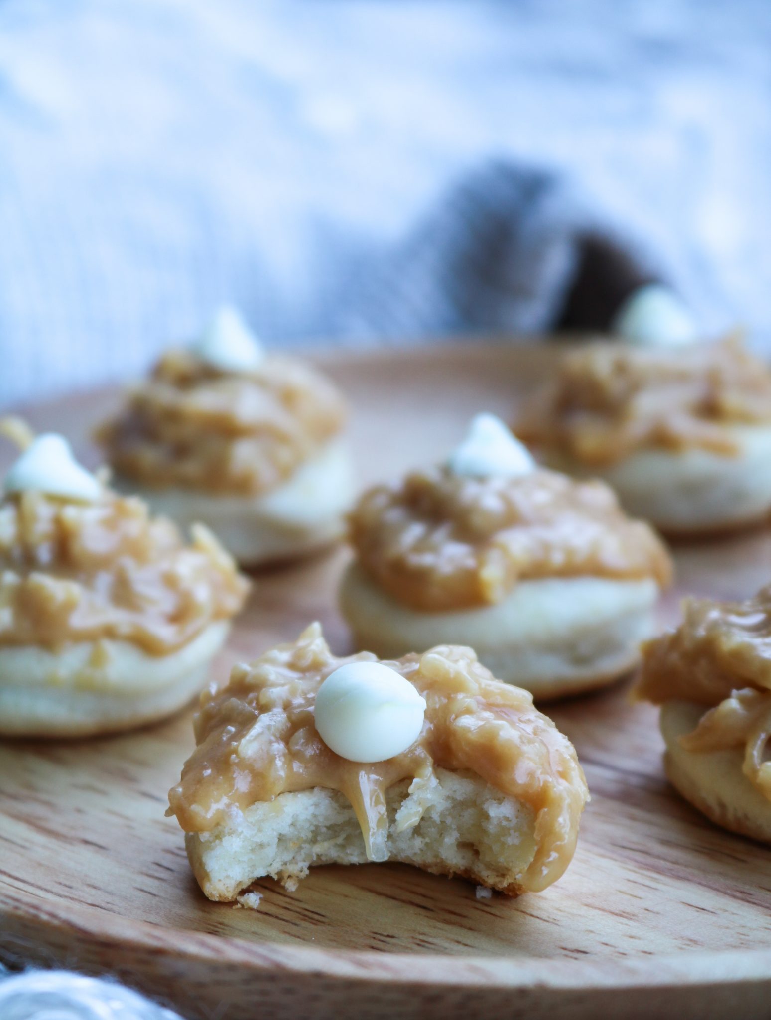 The-Hungarian-Brunette-Dulce-de-leche-coco-cookies-recipe-8-of-9.jpg