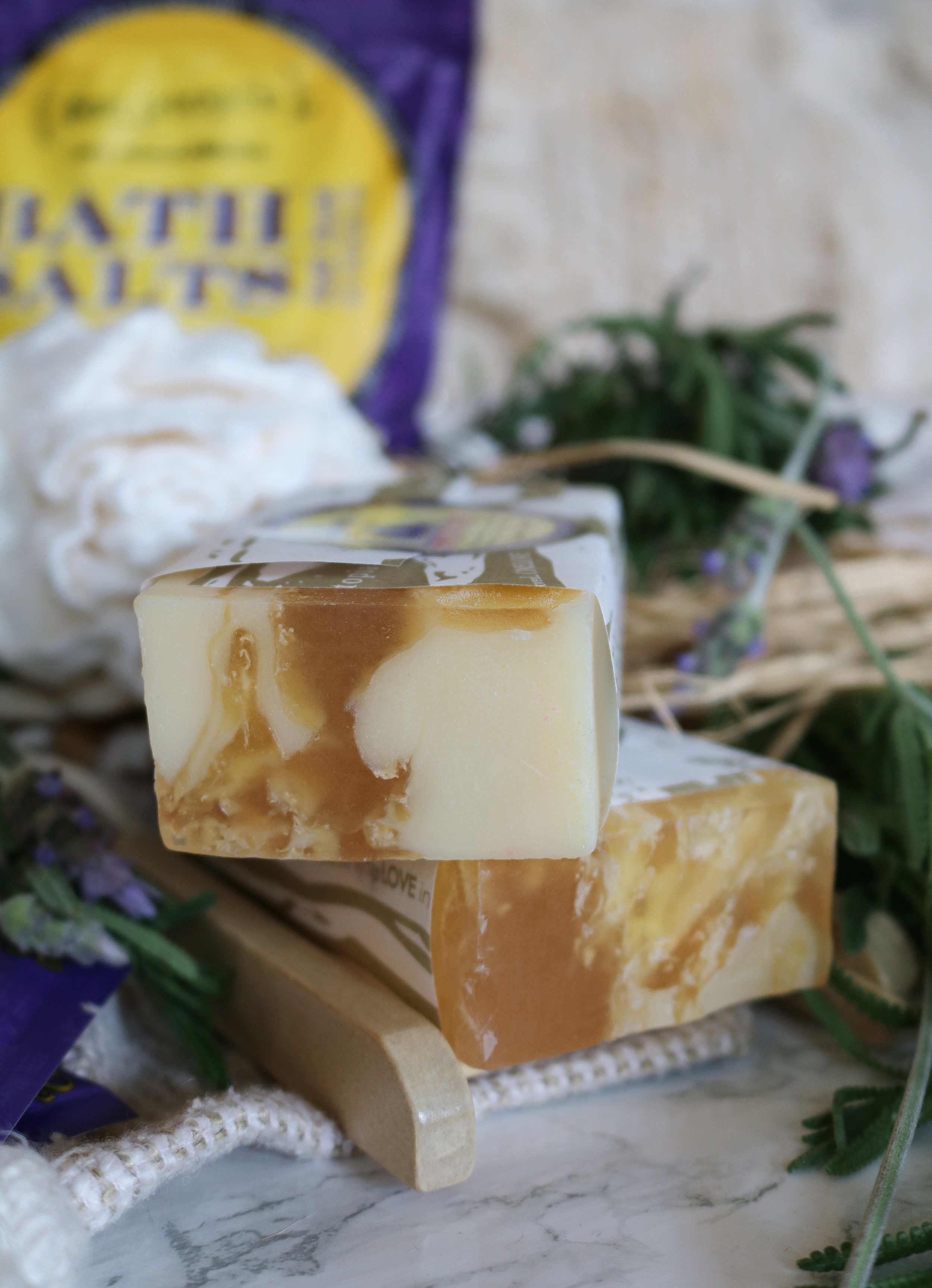 The+Hungarian+Brunette+lavender+lemon+soaps+and+bath+products+%284+of+16%29.jpg