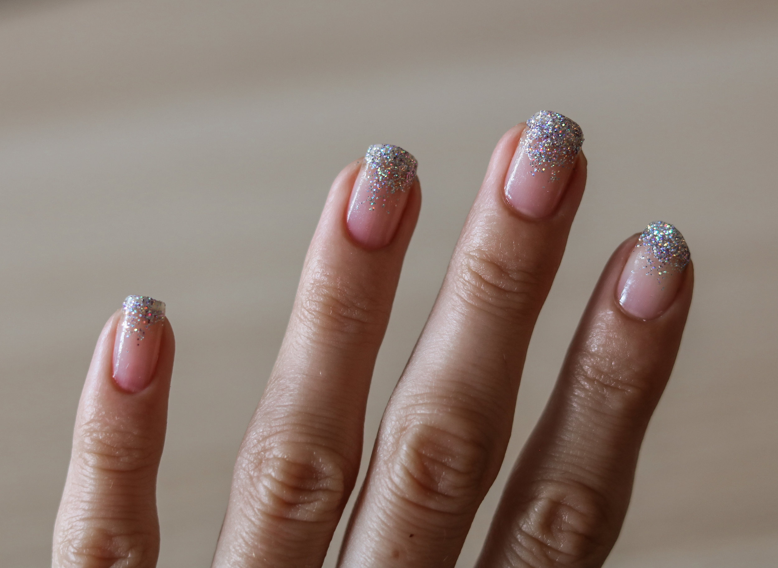 NEGATIVE SPACE NAIL ART WITH SILVER CRYSTALS AND GLITTER OMBRE — The  Hungarian Brunette