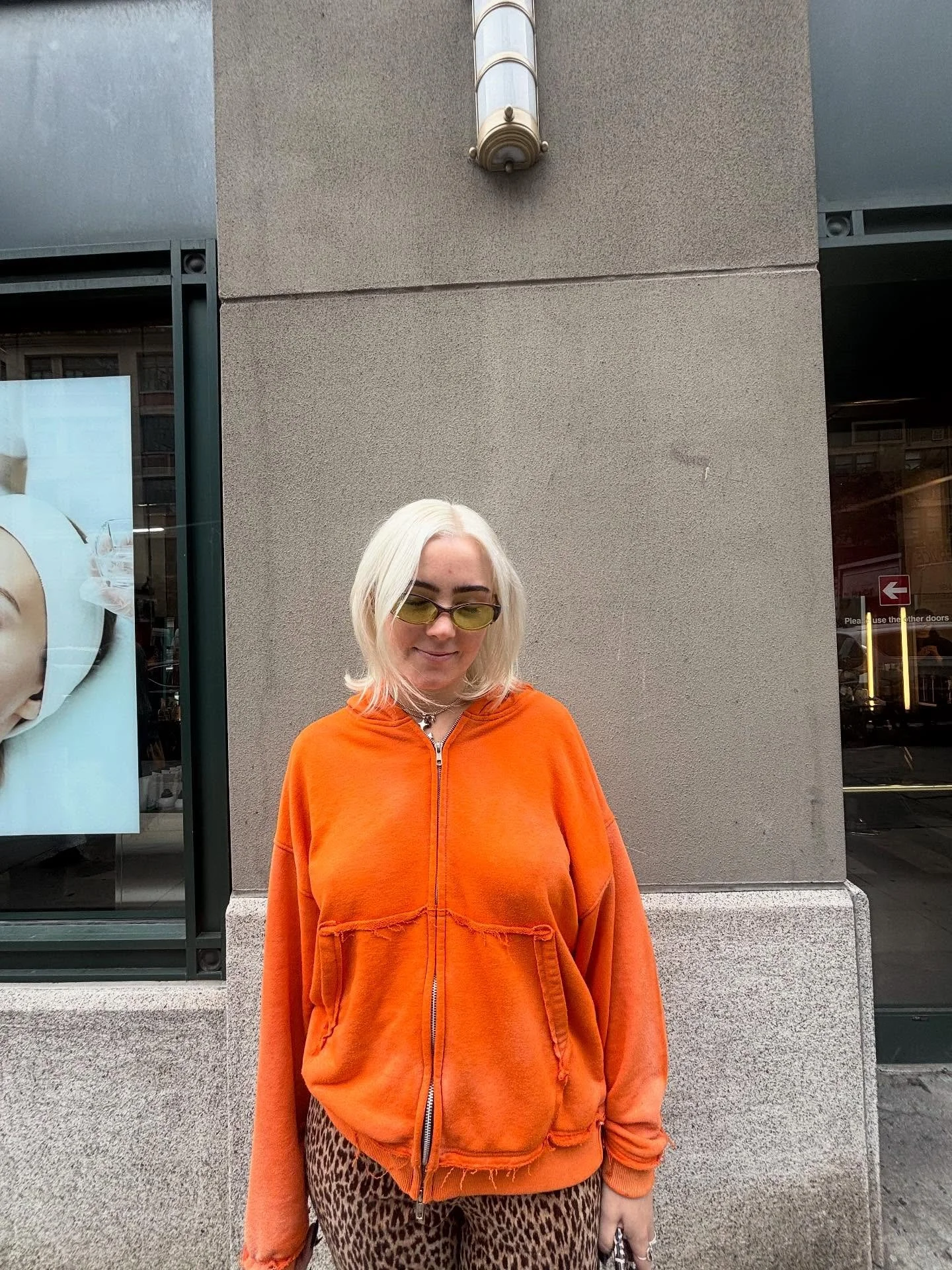 haley root touch up ❤️&zwj;🔥 last slide is the before