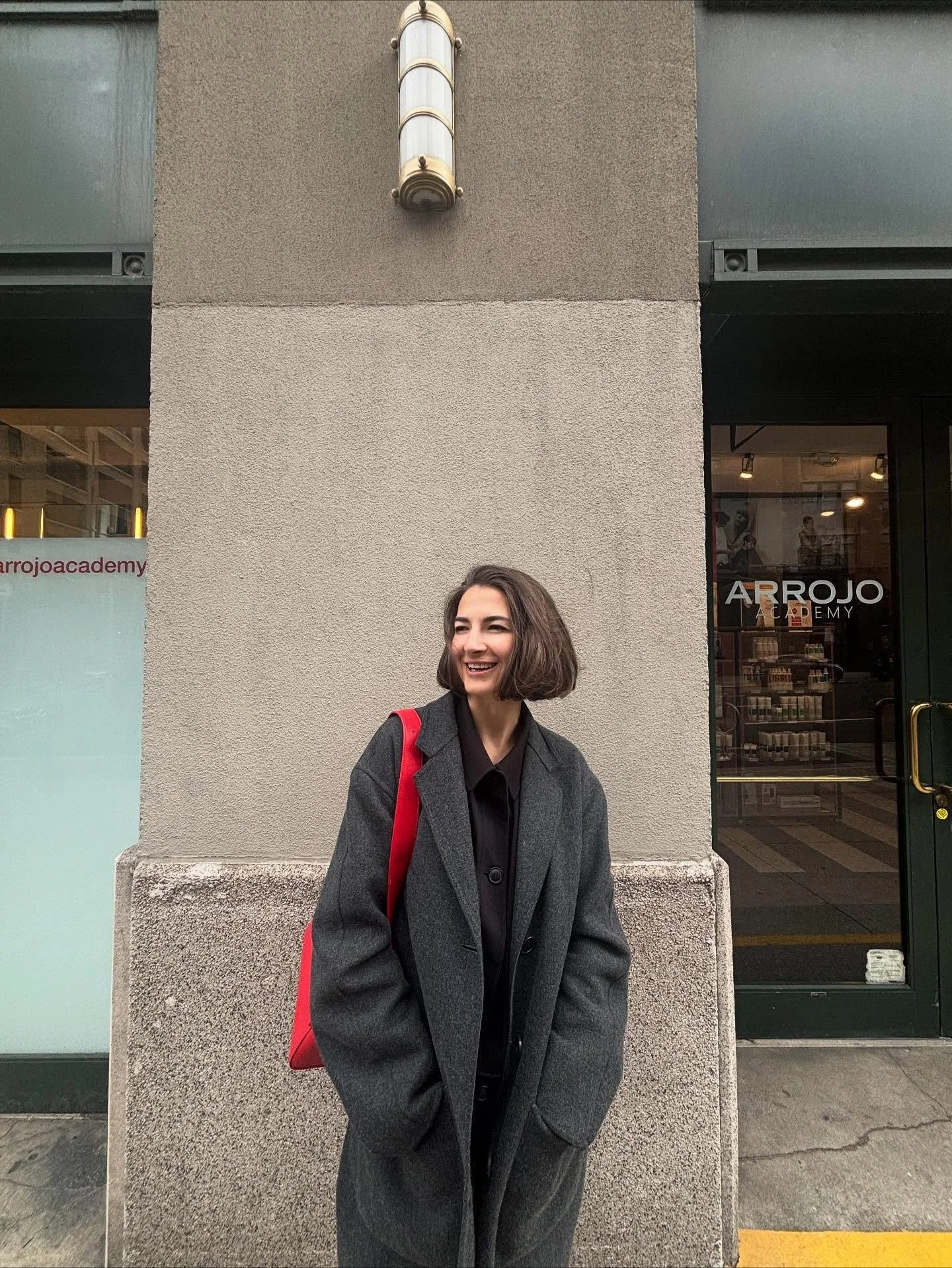 a beautiful voluminous bob 🩷
last two slides are the before