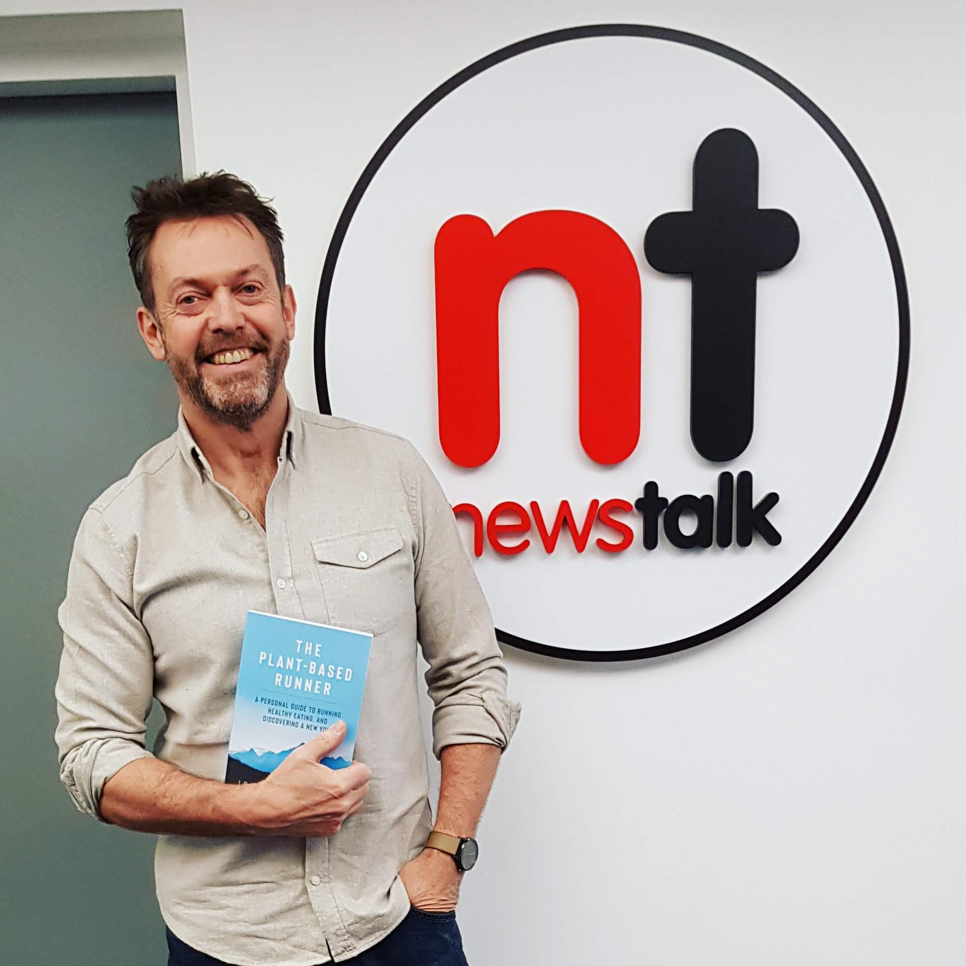 Jonathan Cairns Newstalk.jpg