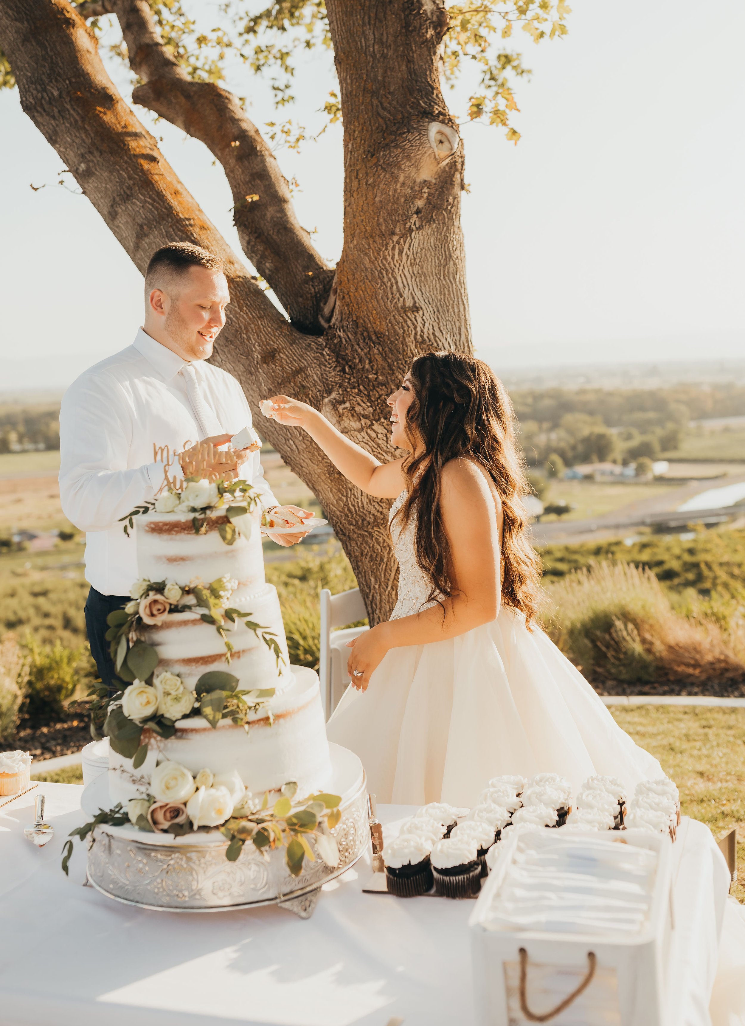 011_FreehandCellars_Wedding.jpg