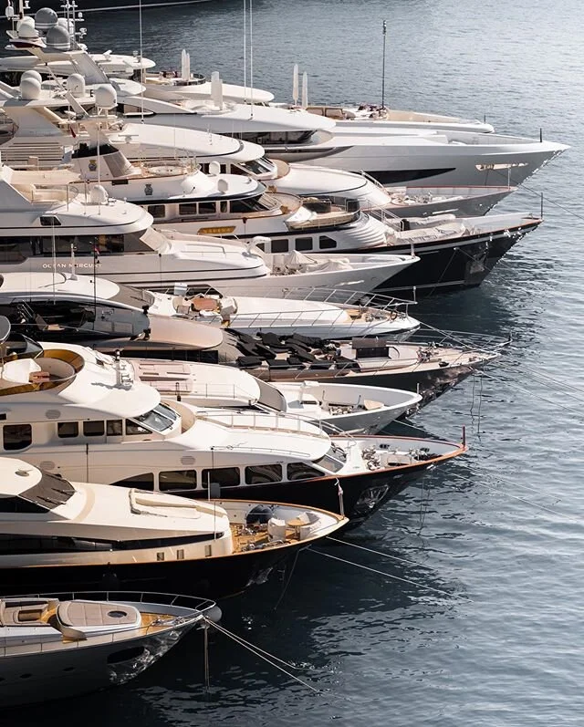 Livin&rsquo; large in Monte-Carlo. Quite an expensive photo...
-
Swipe right. Is it pleasing to see the original photo in our posts? Let us know!
-
📷: @sonyalpha A7III
🔘: @sonyalpha FE 85mm f/1.8
⚙️: ISO 125 || f/5.6 || 1/200
-
#travelbug #yachts #