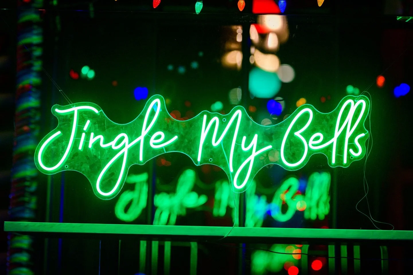 Still jingling. Still pouring for a few more nights.
Deck the Halls is open tonight from 4pm - 12am. 🎄🍸
 #merrychristmas #holidaybars #drinksf