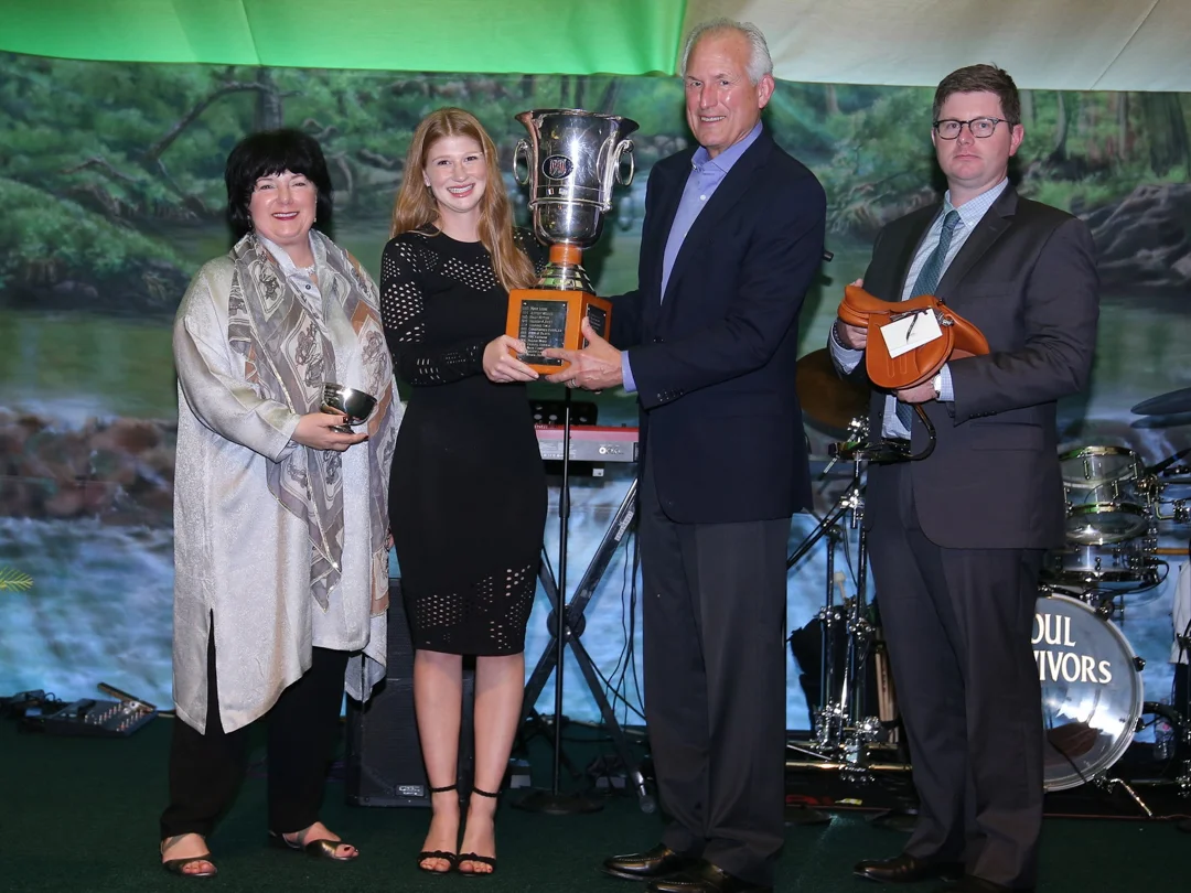 Jenn Gates receives the 2018 Lionel Guerrand-Hermes Award. Photo by Phelps Media Group.