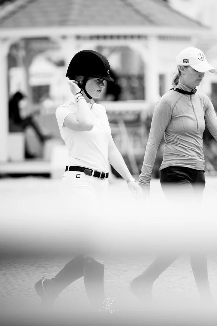 Jenn Gates and Sayre Happy at the 2016 Winter Equestrian Festival. Photo by Lucio Landa Photography.