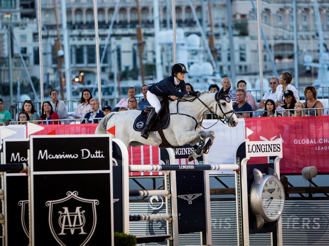 Jennifer Gates and Pumped Up Kicks at GCL Monaco. Photo by Ashley Neuhof Photography.