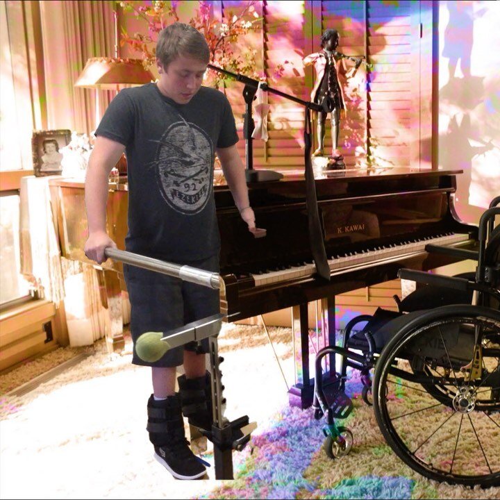 TRACK 6: Chair
♿️Pre Review - Well that is a spacey piece of psychedelia alright, the kind that takes the listener free of daily concerns and into the outer atmosphere of their own and rarely used imagination. We do need such ambient qualities to hav