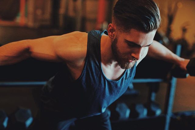 Build muscle and shred fat with one simple task..sleep 💤💪🏼 New blog post up on our website.
-
Check it out and let us know what you think! 🤙🏼