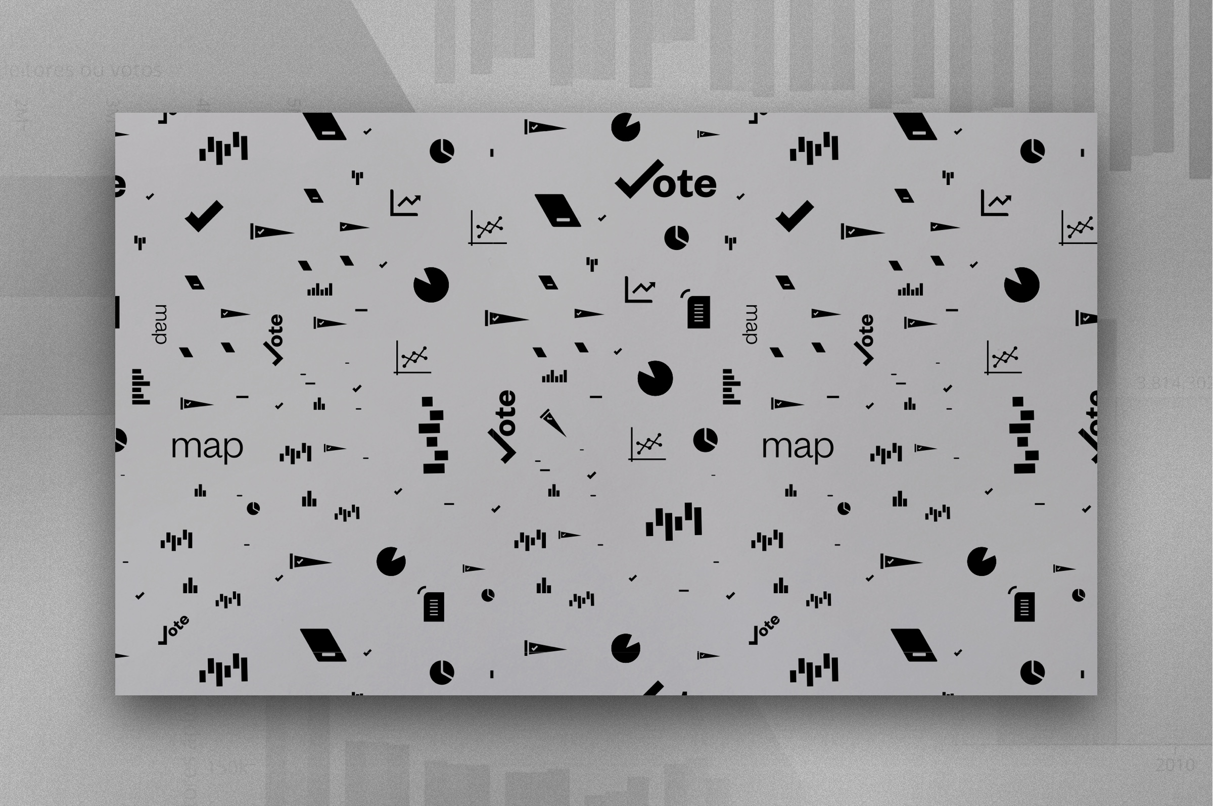 I created all the visual material, that would be used to sell the product on e-commerce websites, social networks and printed media. Based on the company's current visual identity I created the product visual language, with similar color palette, creating a congruent relationship with the parent brand.