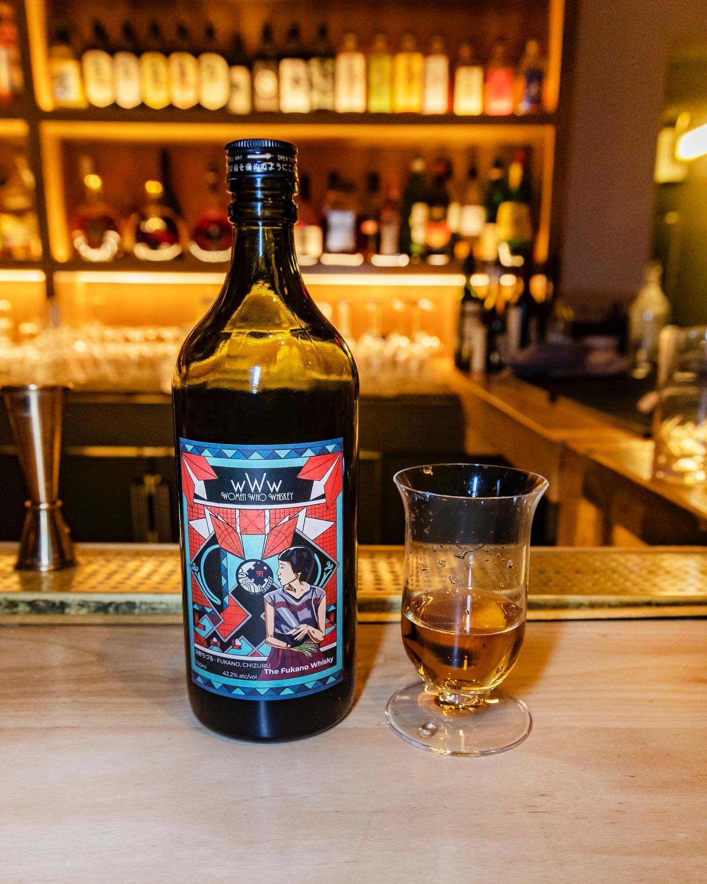 #WhiskyWednesday - Have you tried this limited edition Fukano Whisky? Women Who Whiskey partnered with Fukano to create this bright and refreshing whisky.
&bull;
&bull;
&bull;
 #MrsFishLA #SushiArtWhisky #JapaneseArt #DTLA #LosAngeles #Sushi #Whisky 