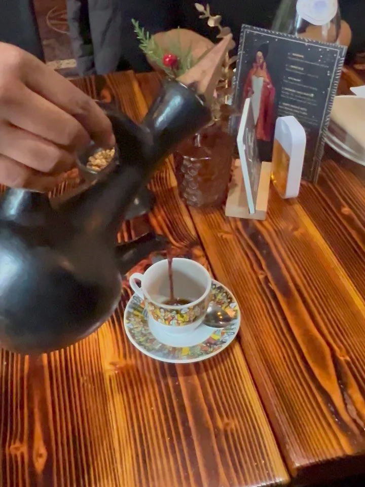 Milestones + memories. 📸
Coffee + cousins. ☕️
Sorors + sisters. 👩🏽&zwj;🤝&zwj;👩🏾
Founders&rsquo; + Valentine&rsquo;s. ❤️
Dance class + theater nights. 🩰
Events on events. ✨
A few of my favorite things. ❄️