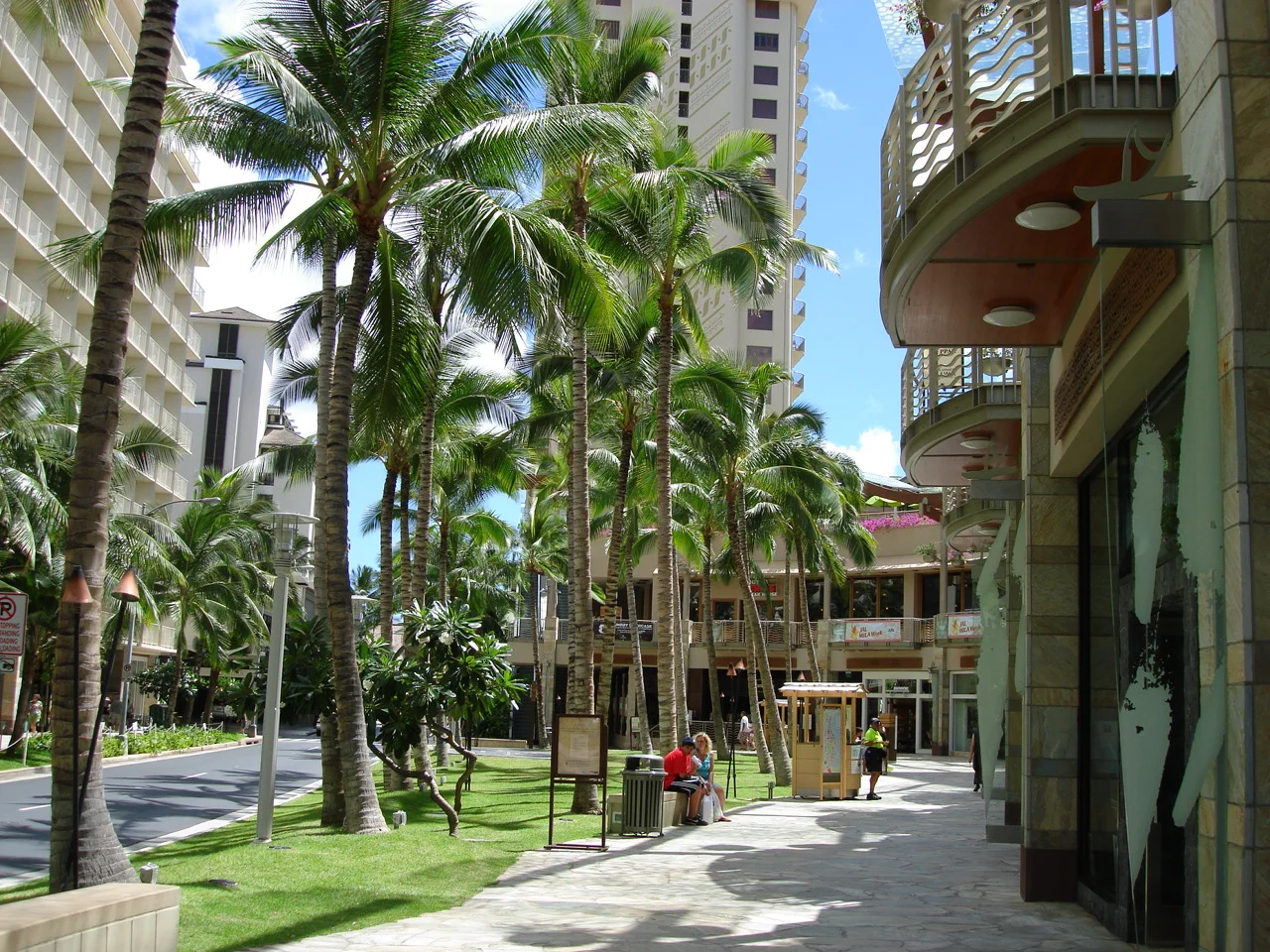Waikiki Beachwalk
