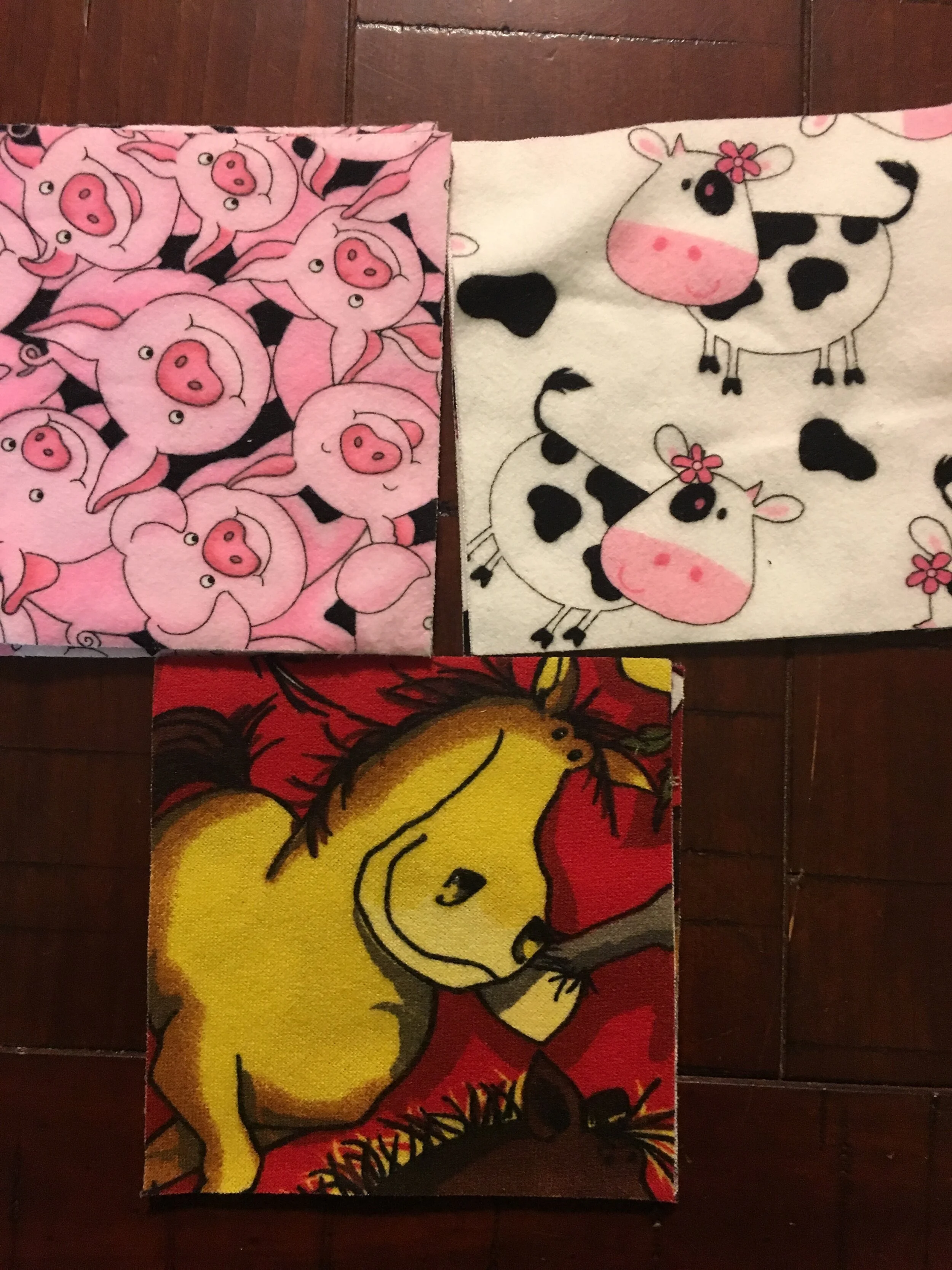4 1/2" Flannel Squares - 16 Pigs