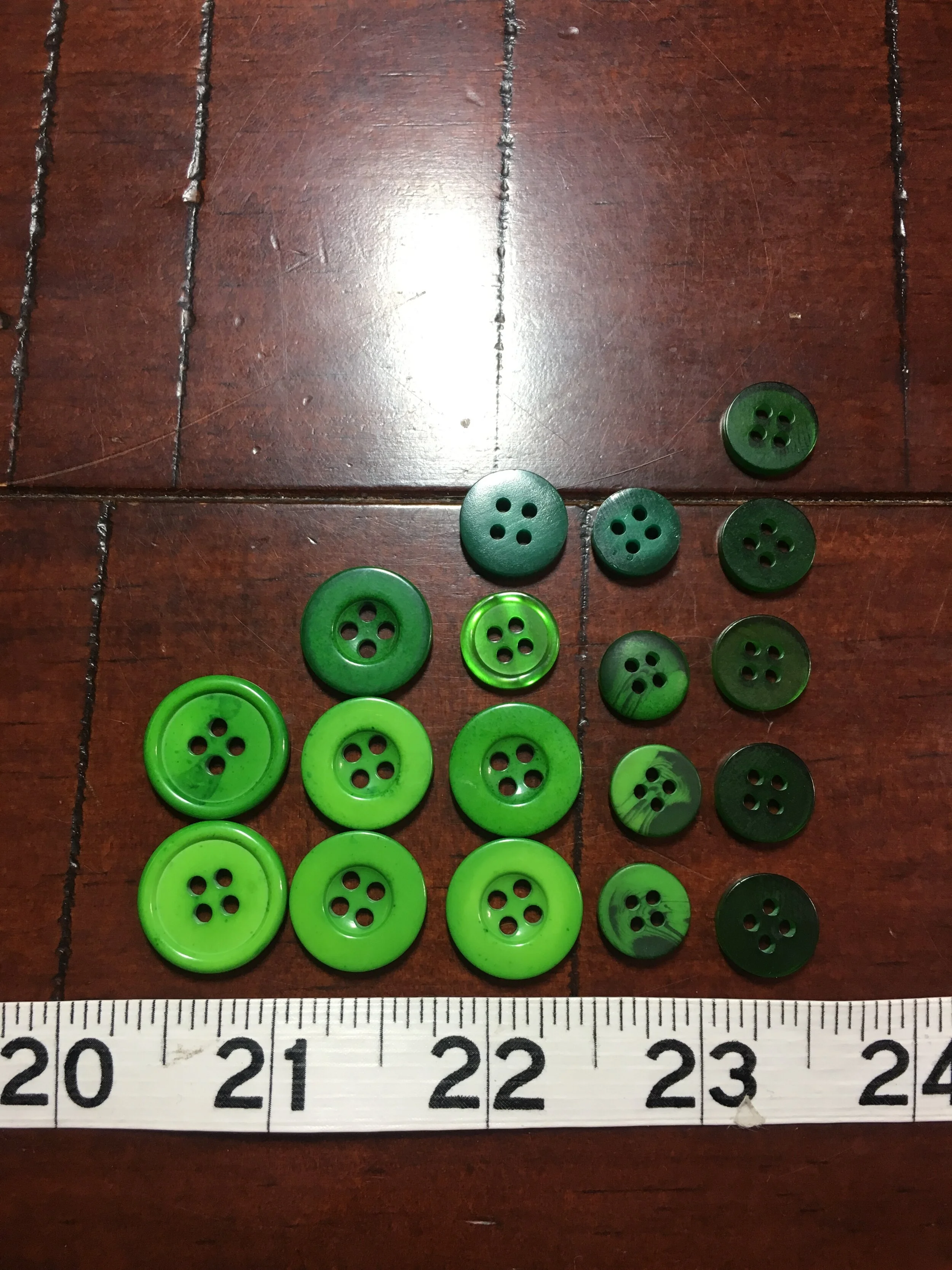 Buttons G10-18