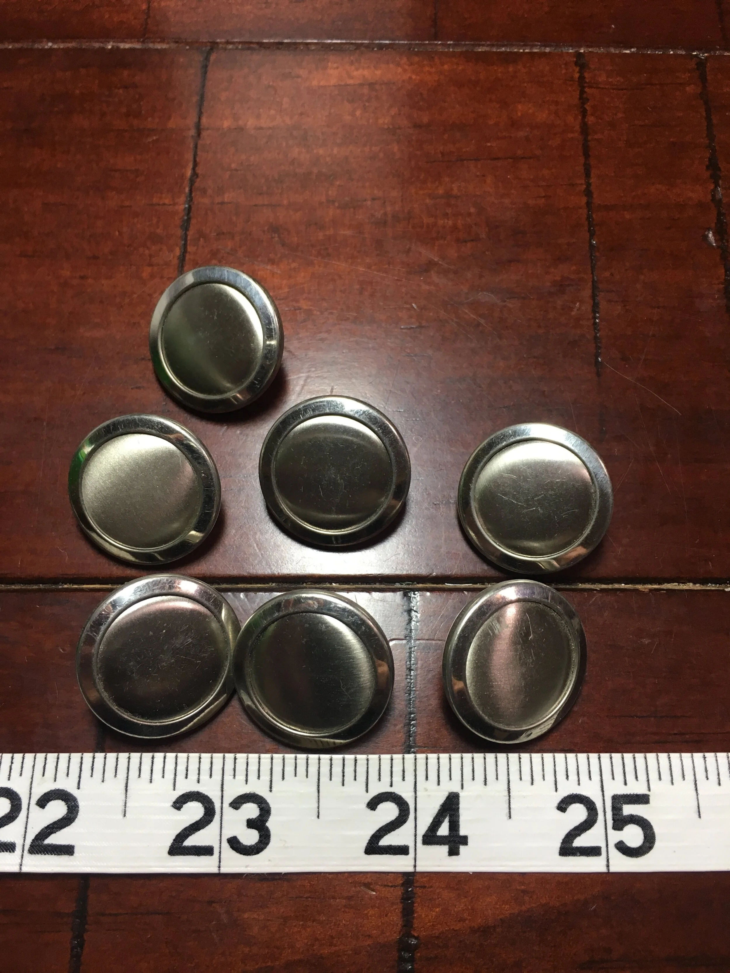 Buttons G 24-7