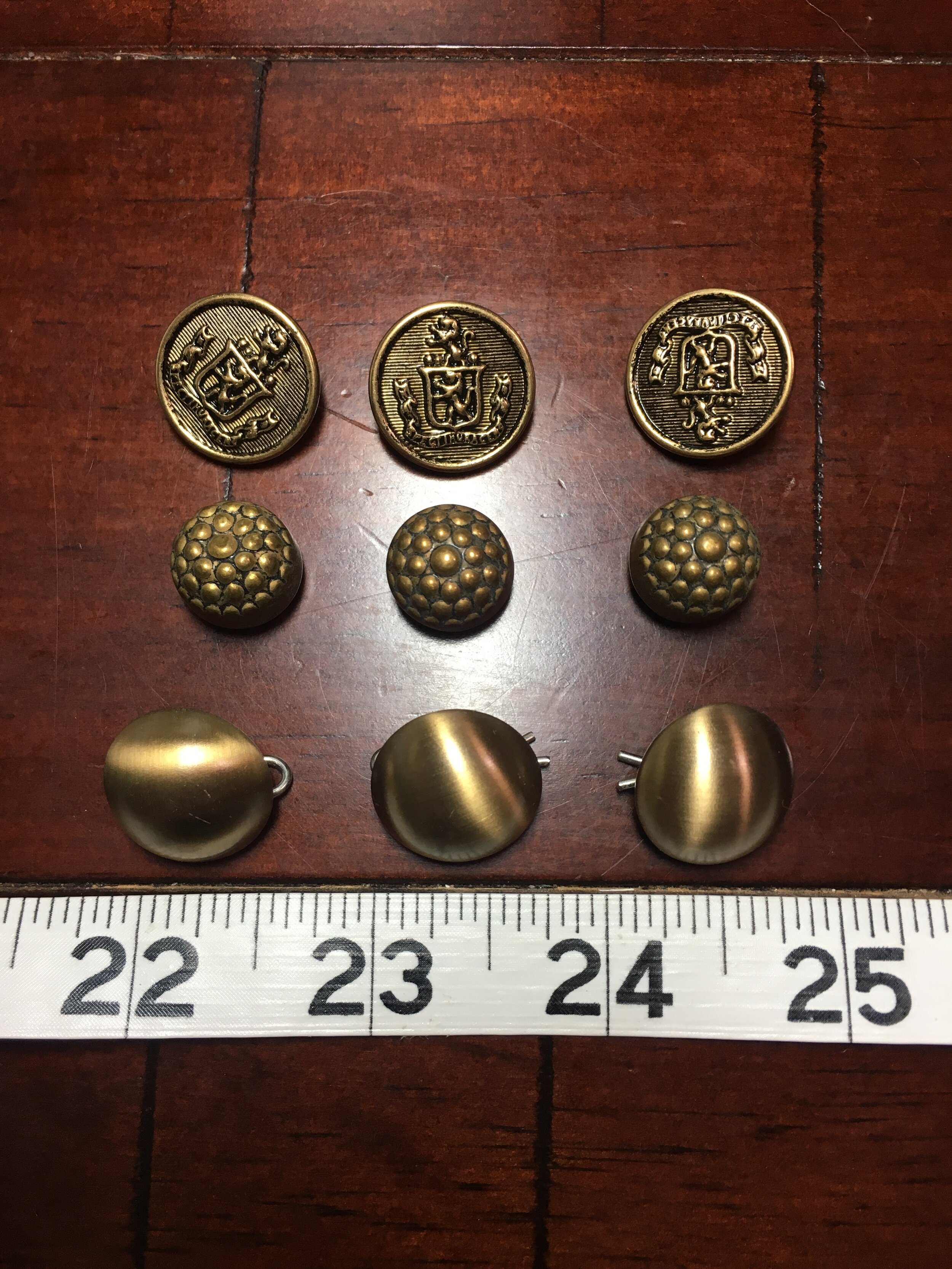 Buttons G33-9