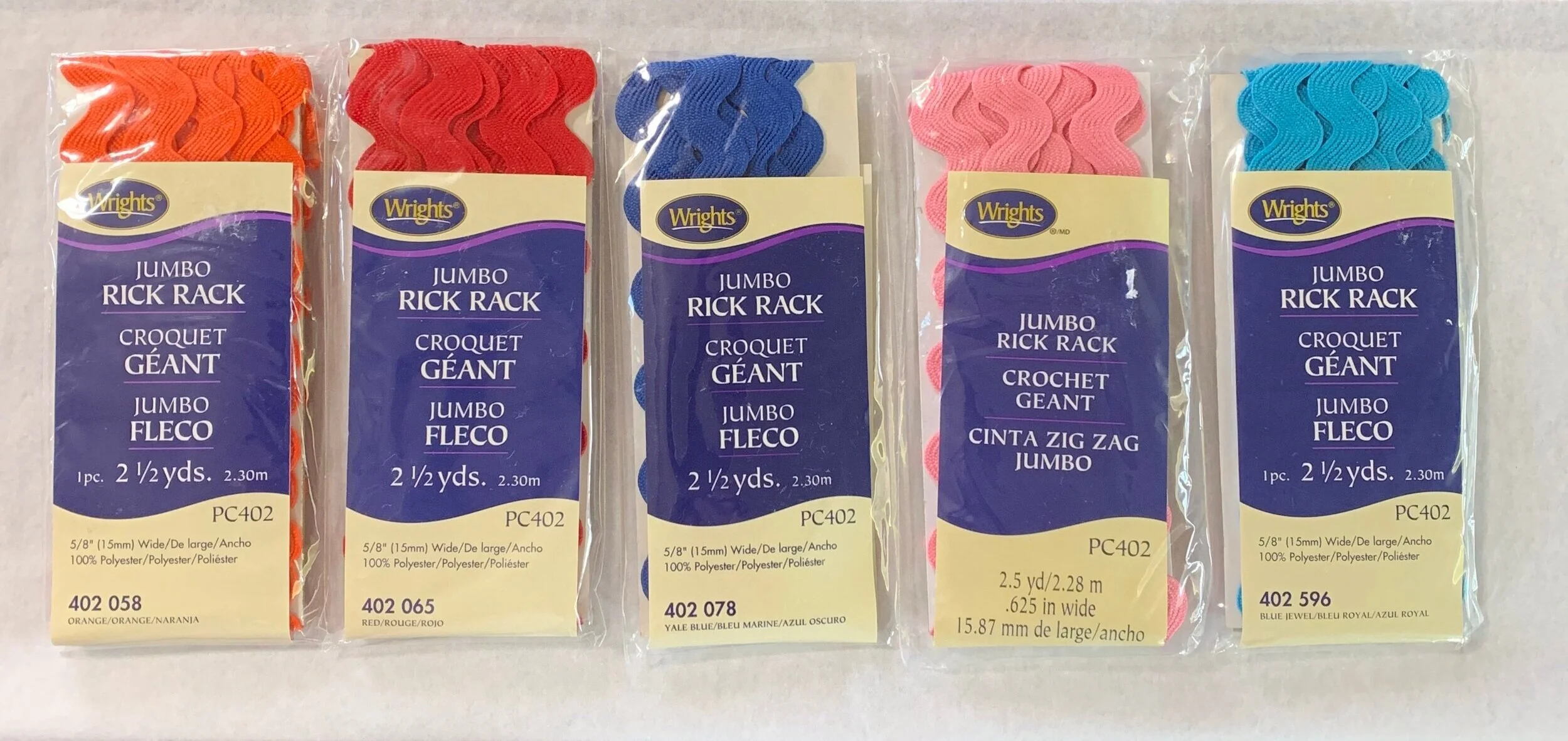 E6E98B6B-1FFC-461B-AFAB-421216A5F9DF