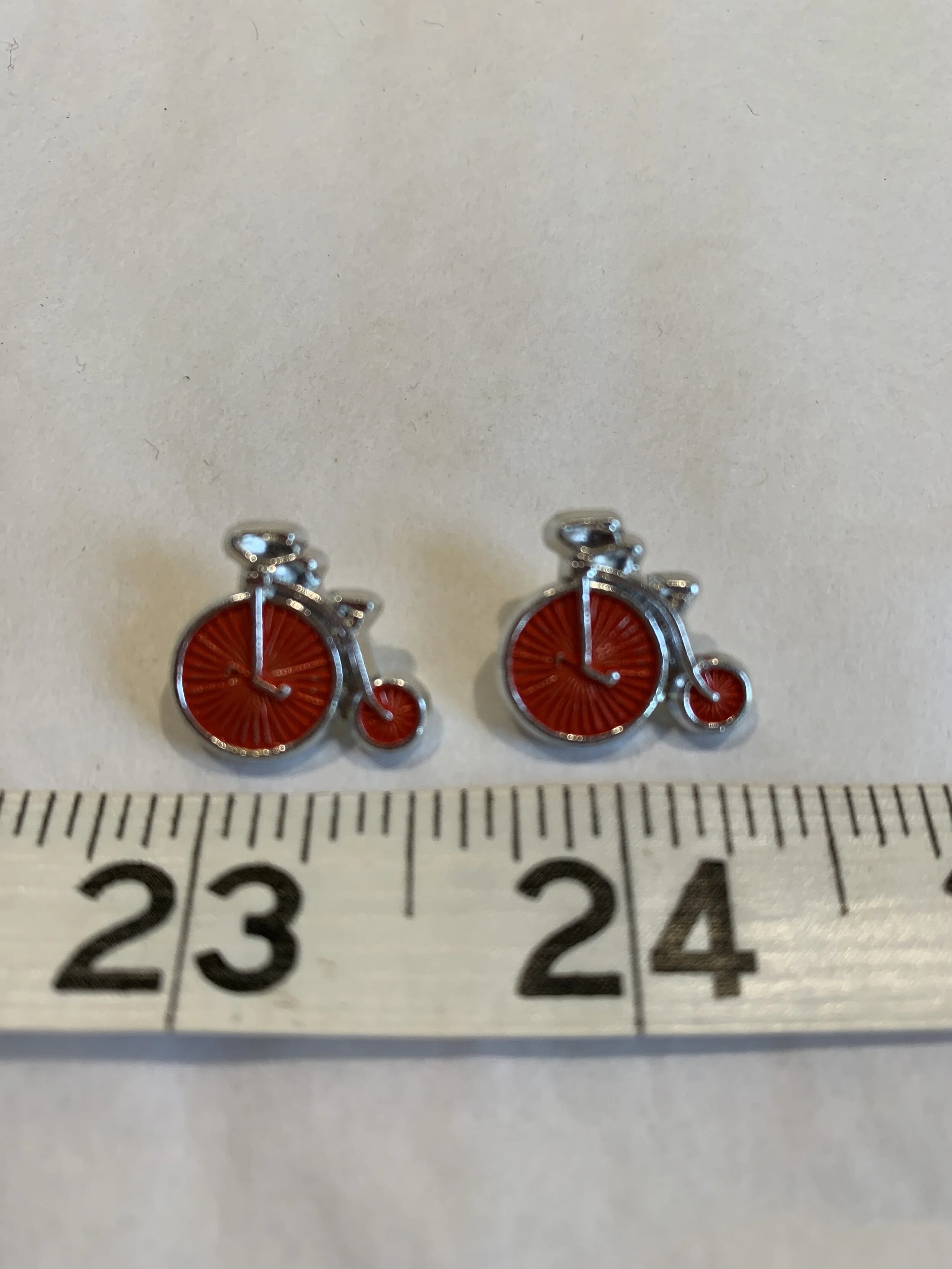 18C6D1B9-8258-4743-98EC-FA59614AAB78