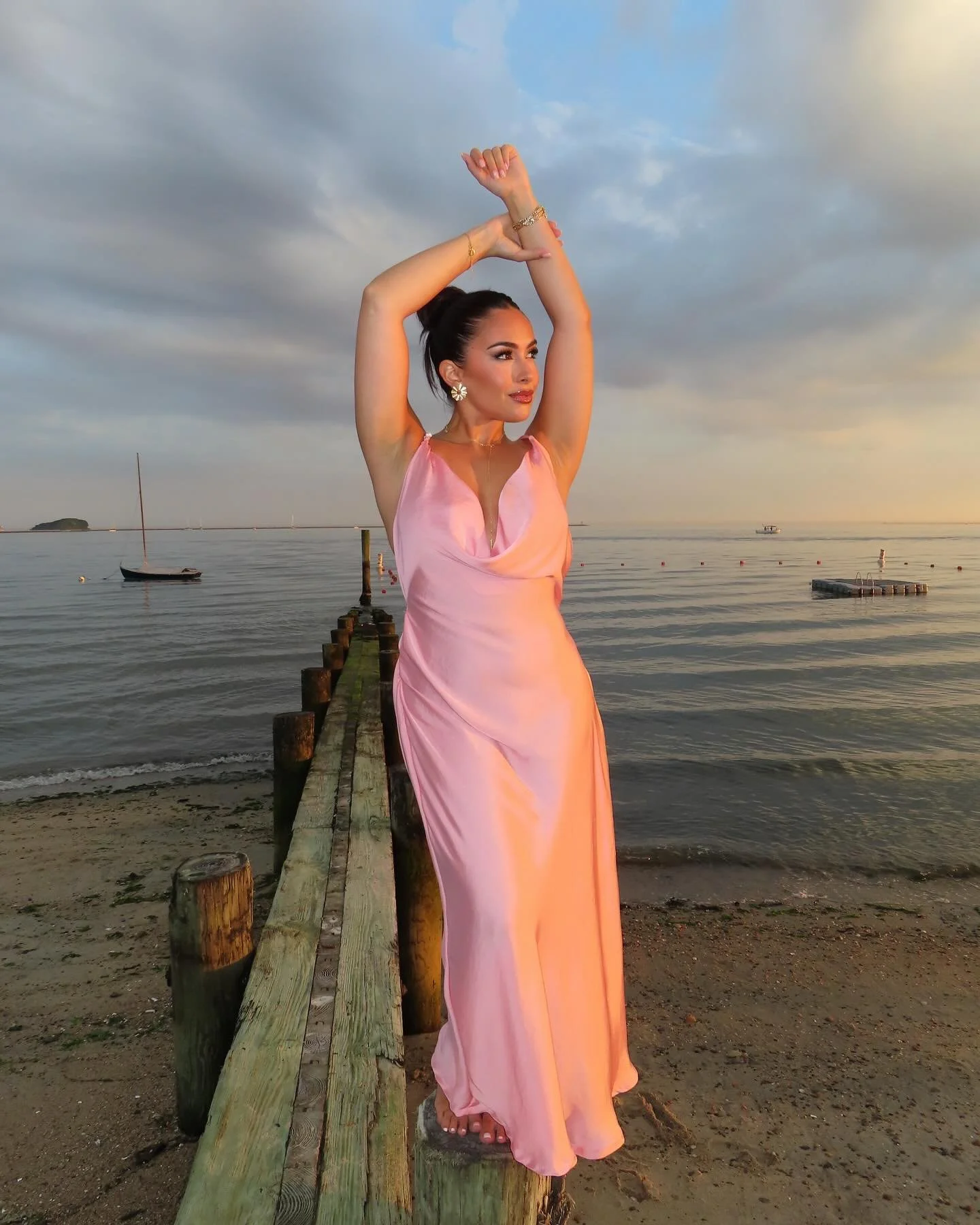 The Sicilia Dress.🩷
Original design.
Sunset Pinks.
&bull;
&bull;
&bull;
#fashion #fashiondesigner #fashionstyle #style #summerfashion #originaldesigns #designs #summer #summerstyle #pink