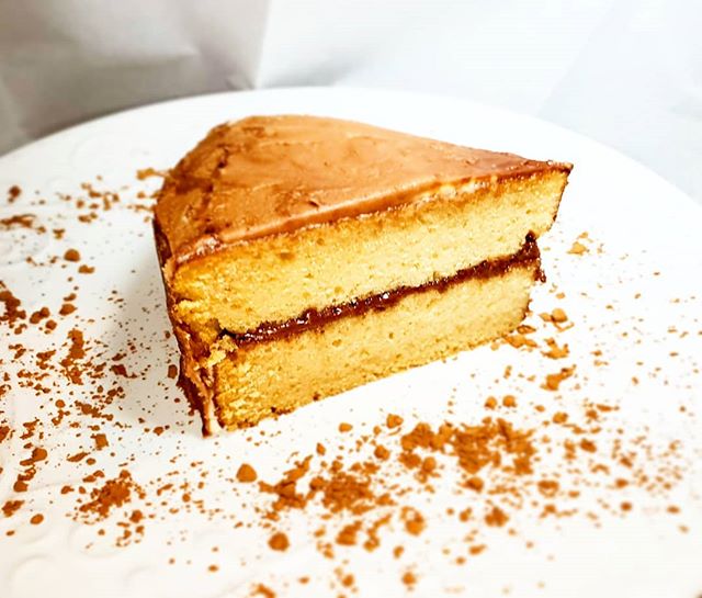 What more can we say? It's a piece of cake.
.
.
.
.
.
#vegan #vegancake #vanilla #chocolatebuttercream #veganchocolate #layeredcake #vegansofinstagram #veganfeature #veganism #vegansgotitgood #vegansgotitgood #jehrrys #food #southgate #pieceofcake #g