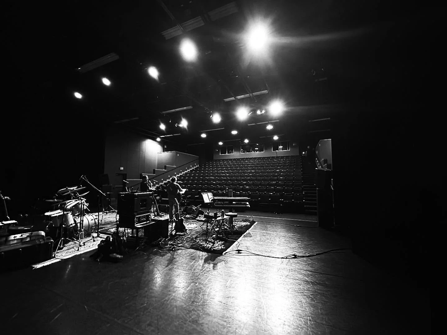 It was great to perform with the @hazelmillermusic yesterday at the @dairyarts for a special Mother&rsquo;s Day concert. #happymothersday❤️ #bouldercolorado #hazelmillerandthecollective #workingguitarist