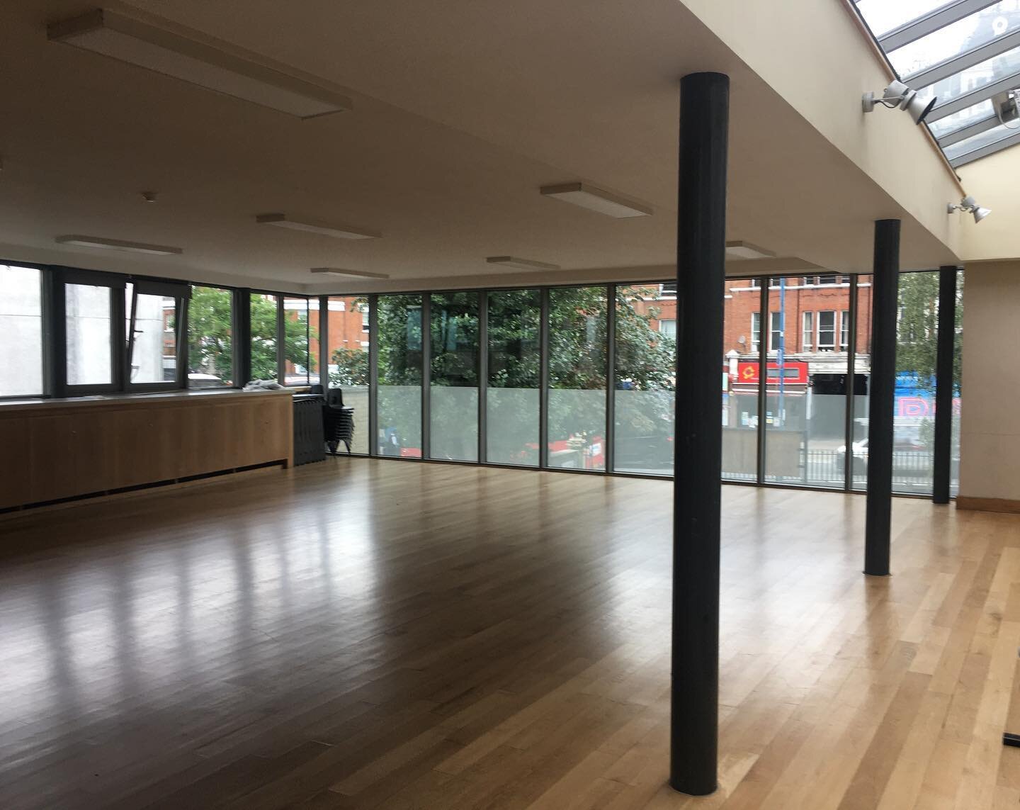 Gearing up for indoor classes starting this Sunday! Here&rsquo;s our St Marys Church venue in Putney, where we&rsquo;ve yoga for all the Family on Sundays and Moms &amp; Babies on Wednesdays. We&rsquo;ve a special Back to School (Nursery or Work) the