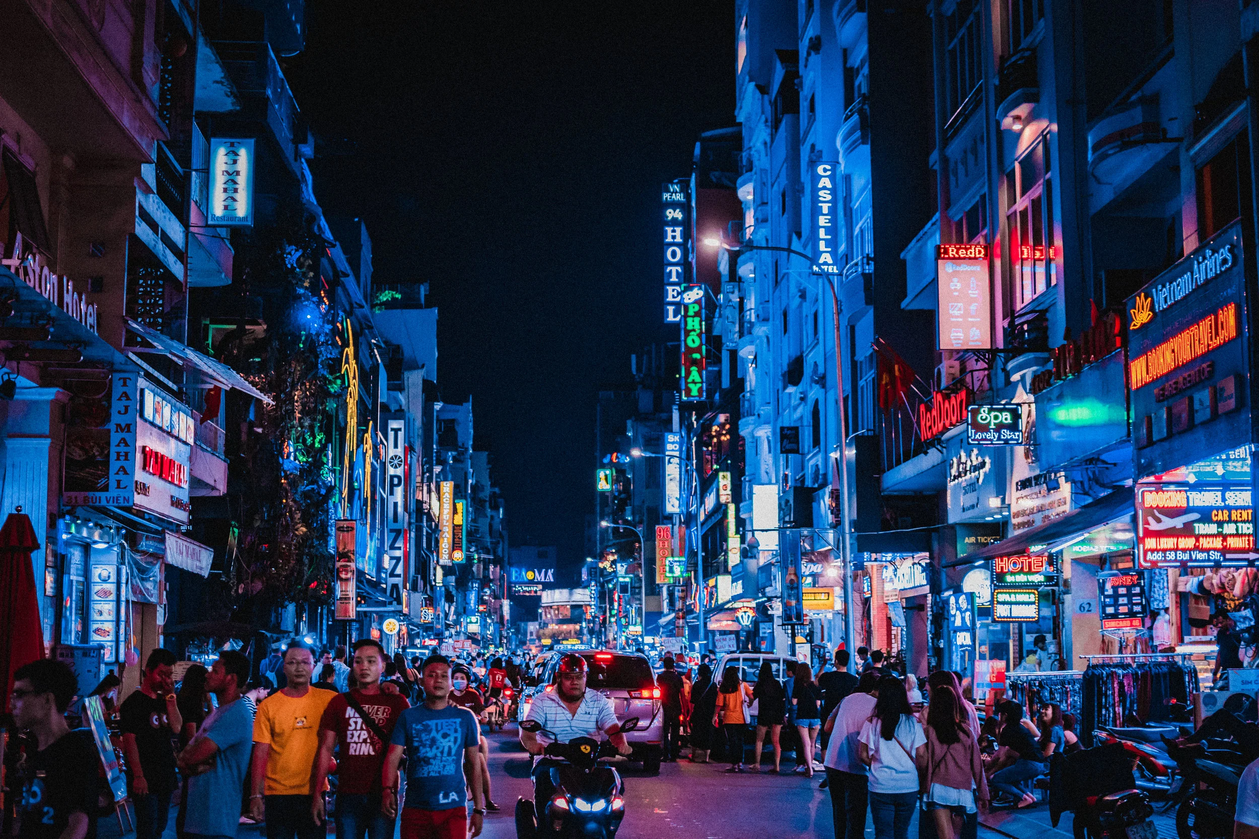 vietnam-street-lights