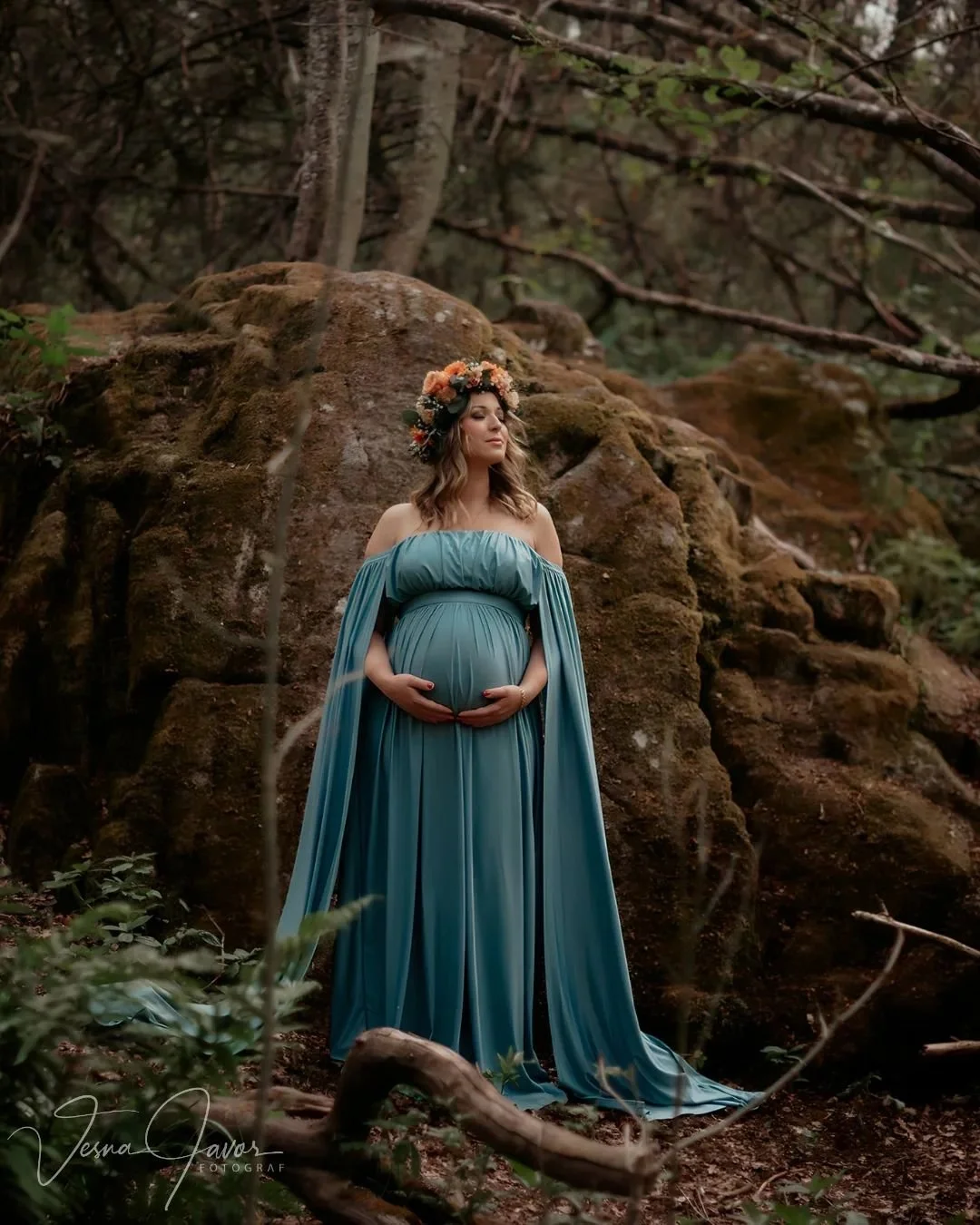 Fairy 🧚&zwj;♀️
.
.
.
#jkpg #j&ouml;nk&ouml;ping #gravid #gravidfoto #gravidfotografering #pregnancyphotography #pregnancyphotoshoot #portraitphotography #portr&auml;tt #portr&auml;ttfotografering