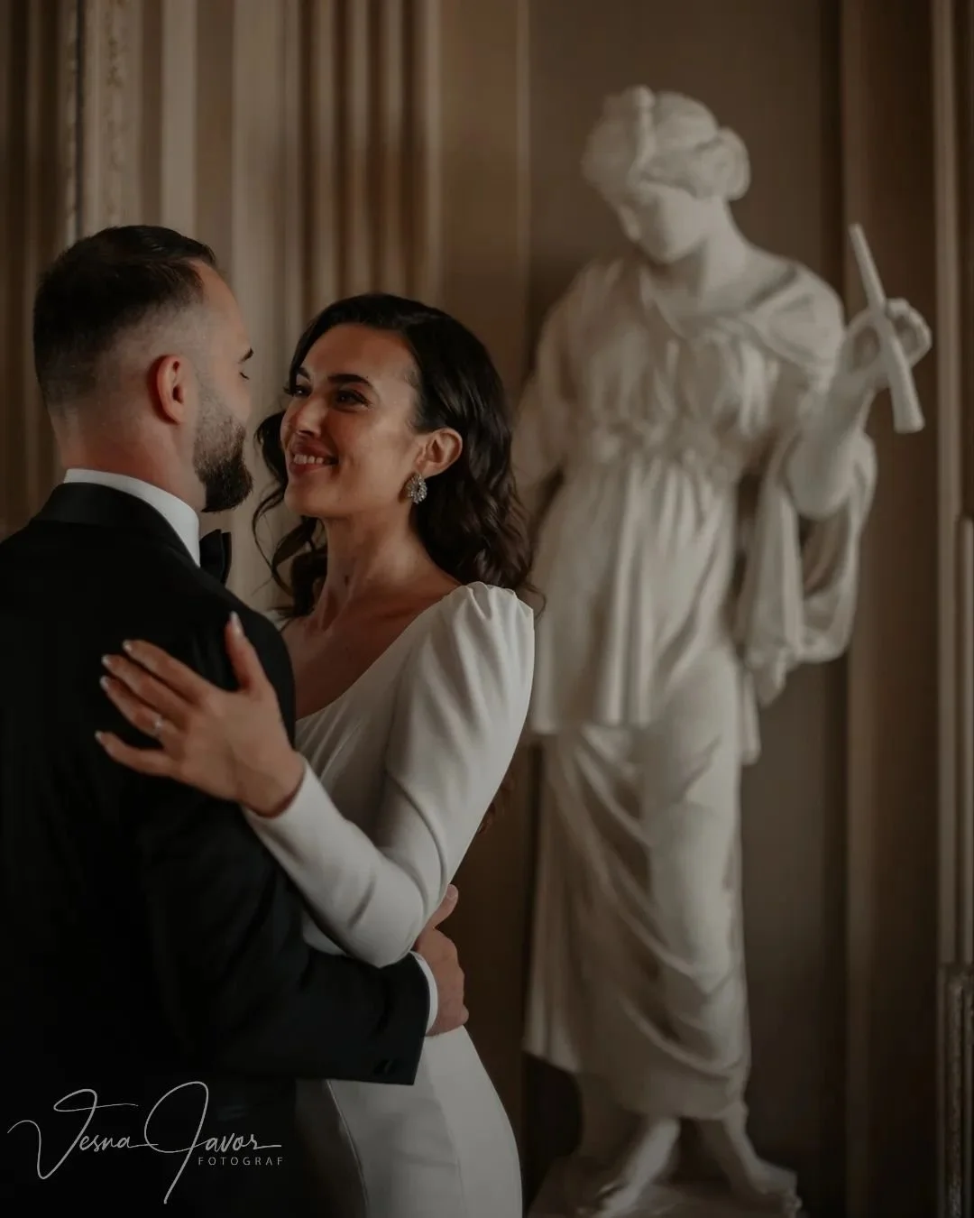 You changed my life - It's a miracle ✨️
.
.
.
#portr&auml;ttfotograf #portraitphotography #weddingportrait #weddingphotography #br&ouml;llopsfoto #br&ouml;llopsfotografering #br&ouml;llopsfotograf #couplephotoshoot #couplegoals #couplegoals