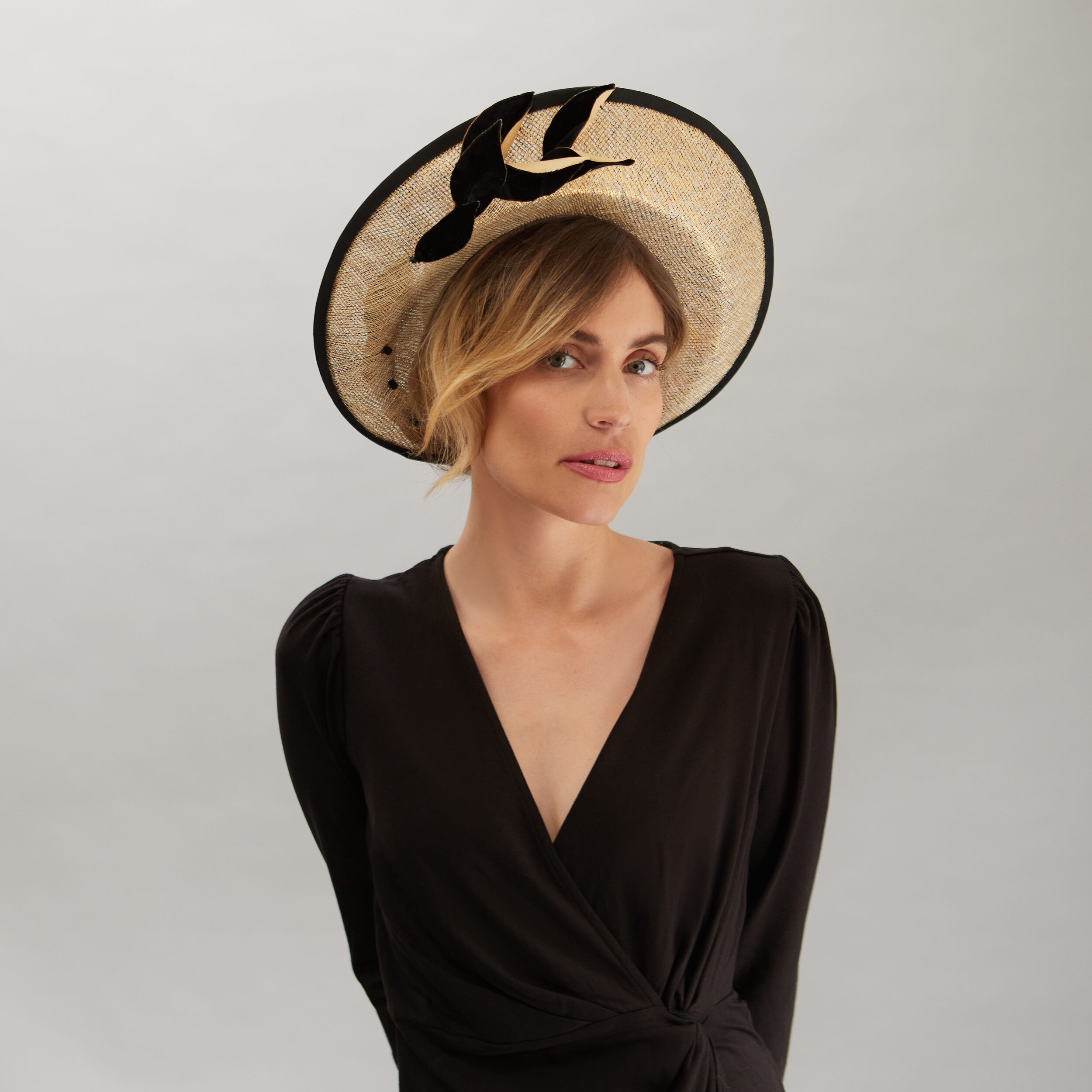 Marilyn-Brimmed Hat Black and Gold-By Judy Bentinck-4.jpg