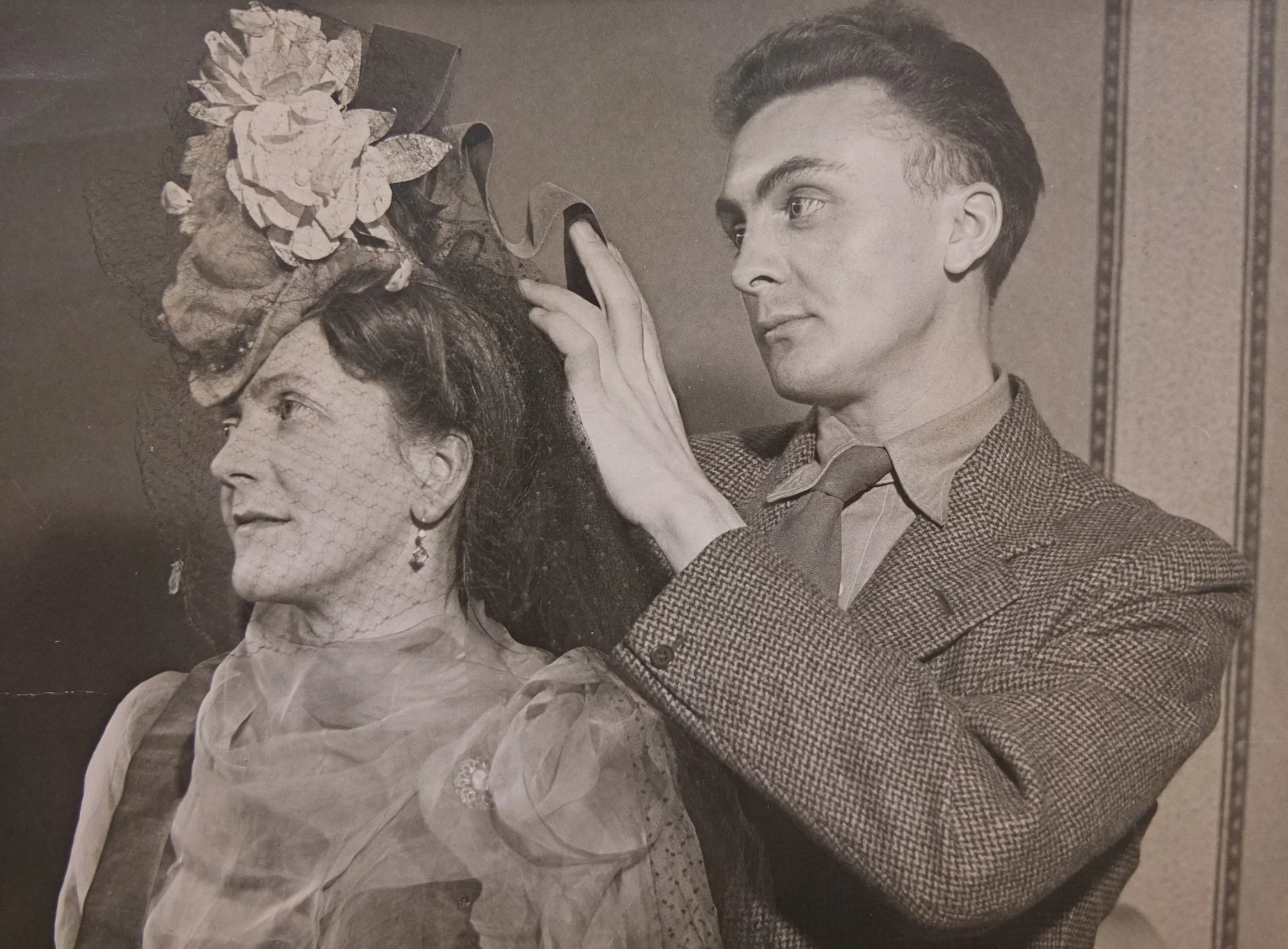 John Boyd and his sister Jessie in 1946.JPG