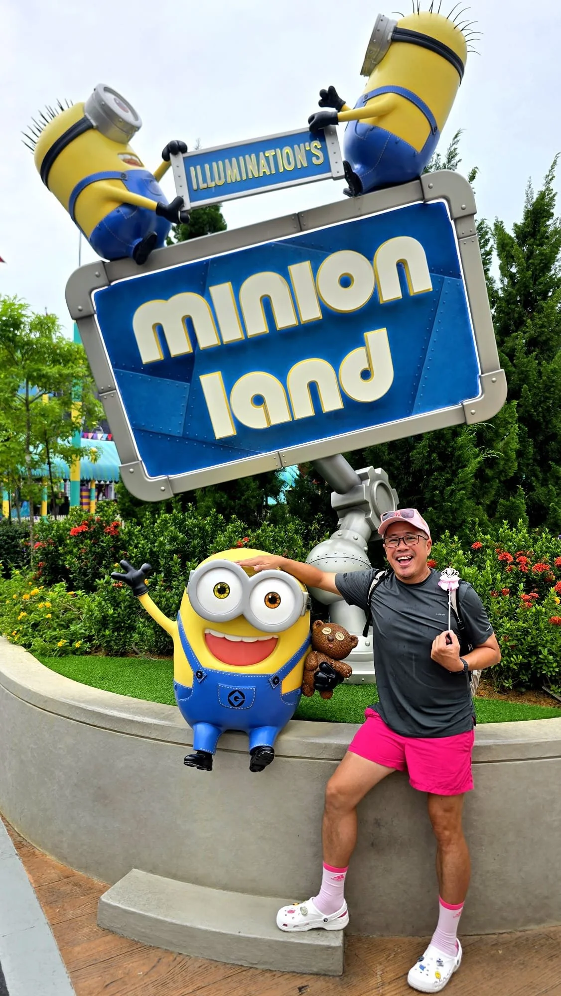 Kavin all smiles at the opening of the minion  land in Singaopore