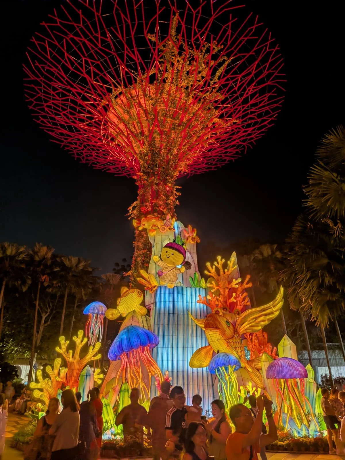 singapore-gardens-by-the-bay-supertrees-mid-autumn-lanterns.jpeg
