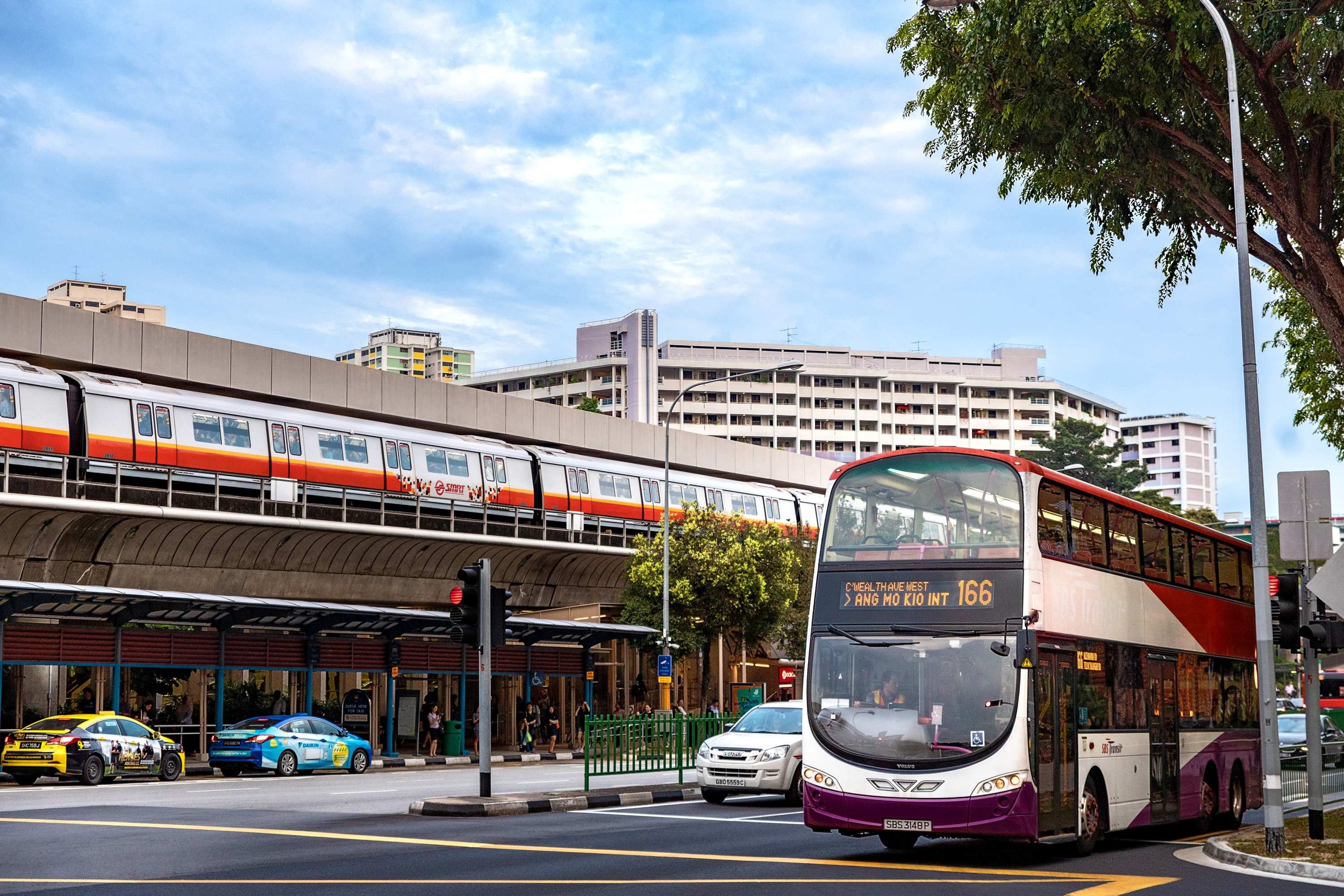 Hello-singapore-tours-public transport.jpg