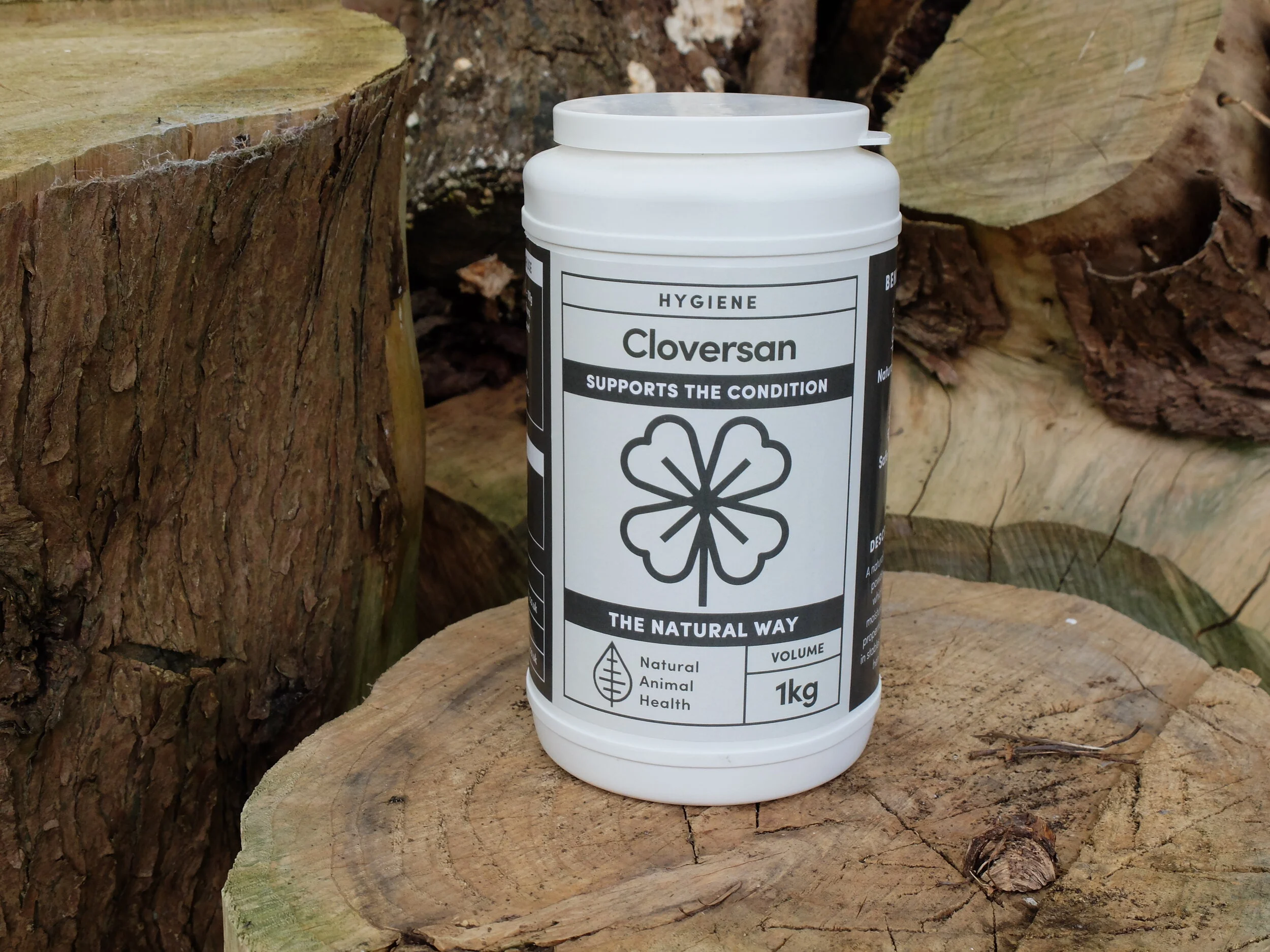 Cloversan for keeping chicken bedding dry