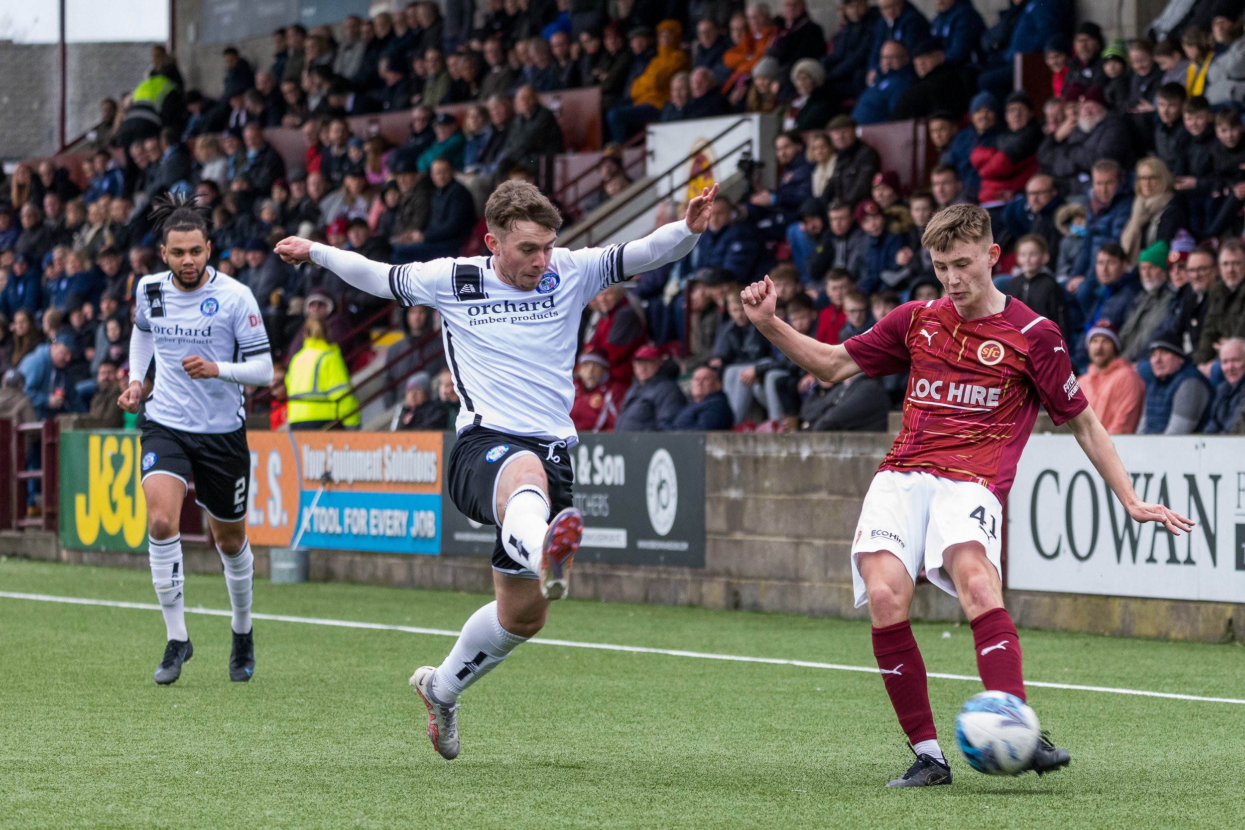  Forfar player attempts to block a cross from Stenhousemuir’s Jacob Blaney  