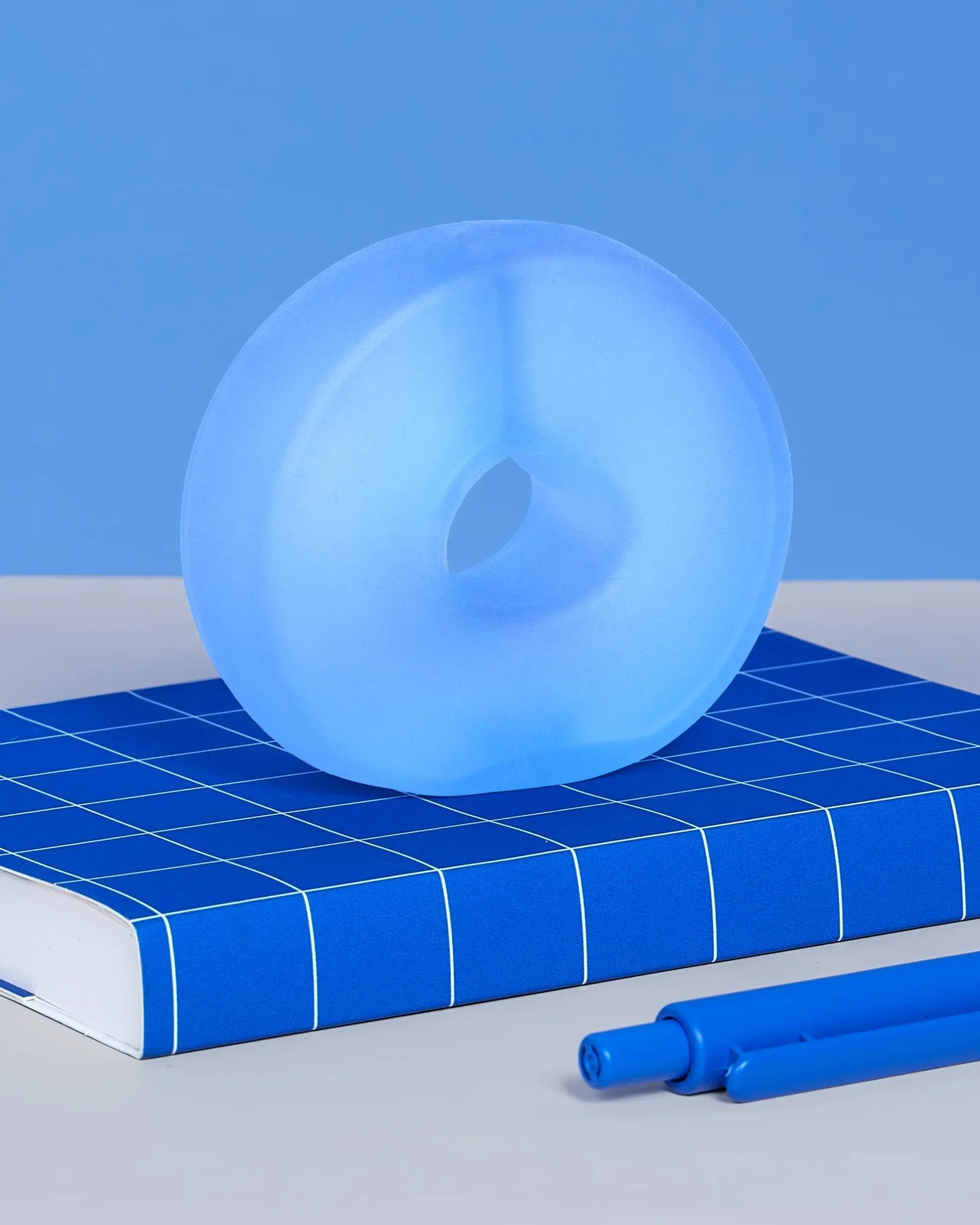 LoopDew_Desk_1920x2400_b8f5ed68-27c4-4bde-a348-03653c924f67.webp
