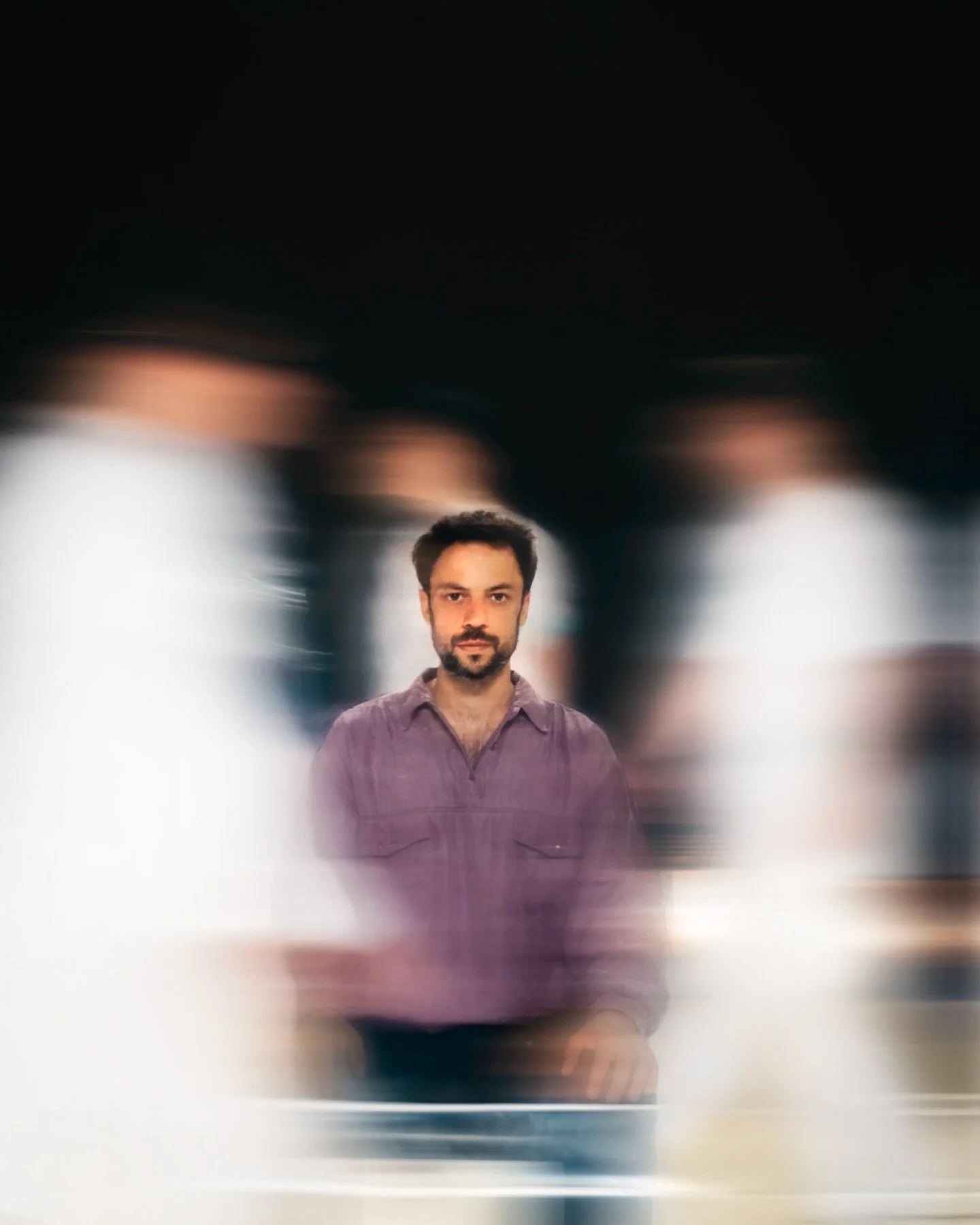 Aujourd&rsquo;hui &agrave; @levilarlln , c&rsquo;est la premi&egrave;re de la pi&egrave;ce de @discourir_devant_une_pieuvre de @mariecoyard 

R&eacute;aliser le visuel d&rsquo;une affiche de th&eacute;&acirc;tre, c&rsquo;est un exercice audacieux. R&