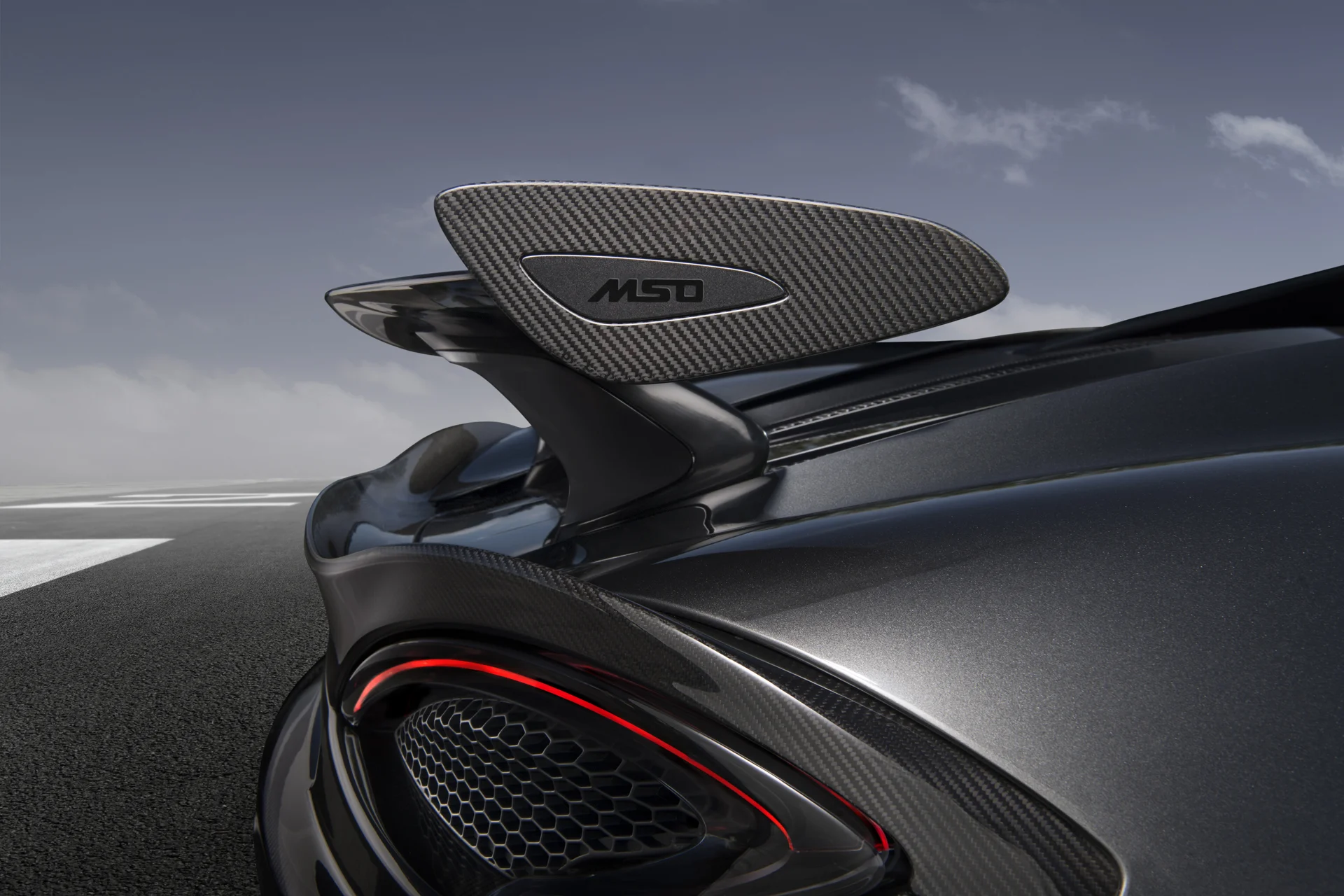 HDK_End_Plate_Side_View.jpg
