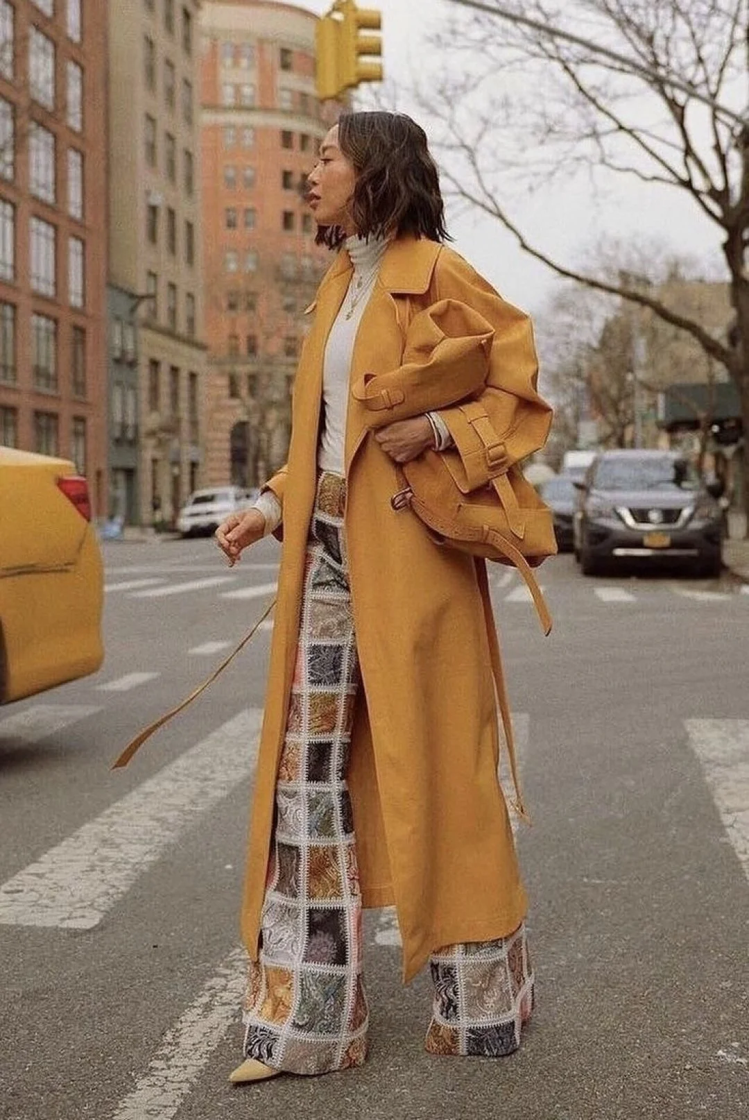 #FashionFriday City strolls in warm tones&mdash;tailored layers, statement textures, and effortless polish that turns sidewalks into runways. 

#interior #interiordesign #design #interiorstyle #decorating #dailydecordose #decorinspiration #interiorde