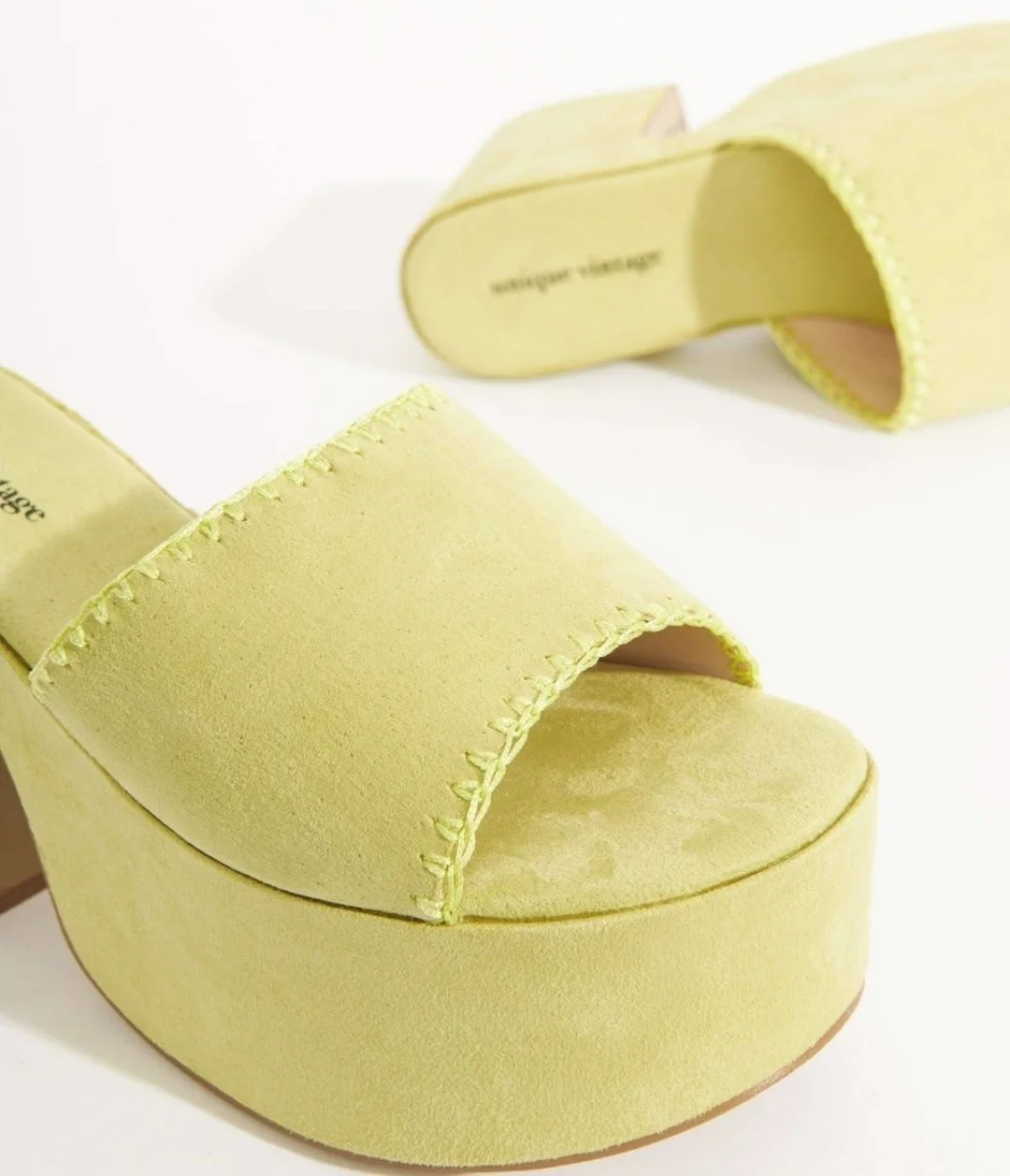 #FashionFriday where color, texture, and confidence meet. These platforms were made to stand out.

#interior #interiordesign #design #interiorstyle #decorating #dailydecordose #decorinspiration #interiordetails #designelements #colorpop #ihavethisthi