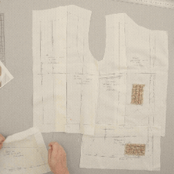 Lise-Lang-Willar-Chanel- savoir faire Haute couture 2025 1.gif