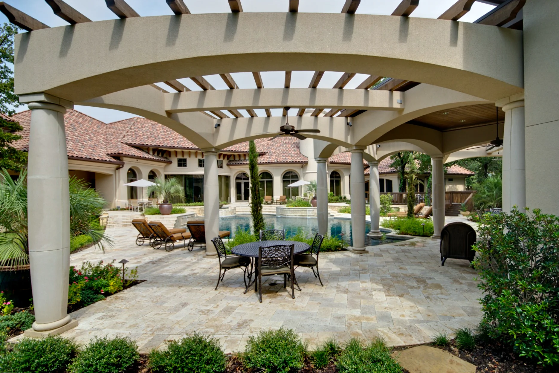 pergola 2.jpg