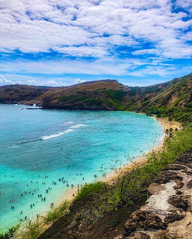 Hanauma Bay 🏝 snorkel day 🐠 📸@whimsey_wilderness

Follow my girl for gorgeous photos of her outdoor adventures. And while you&rsquo;re there, wish her a happy birthday! 🎉