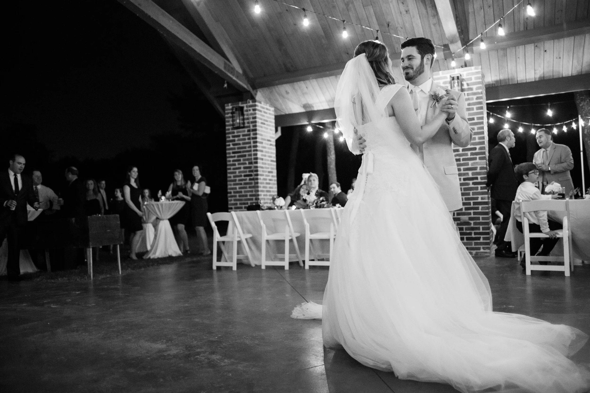 Laura&Andrew_ForWeb-71.jpg
