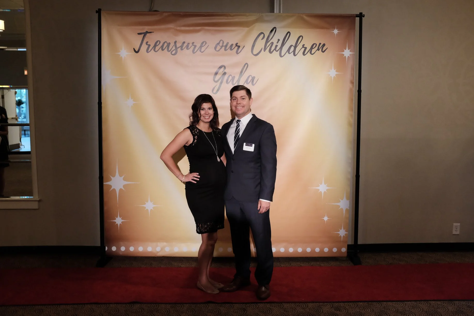 Adam and Nicole Aasen.jpg