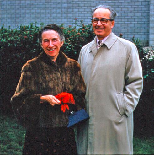 Roberto and Mary Woods.jpg